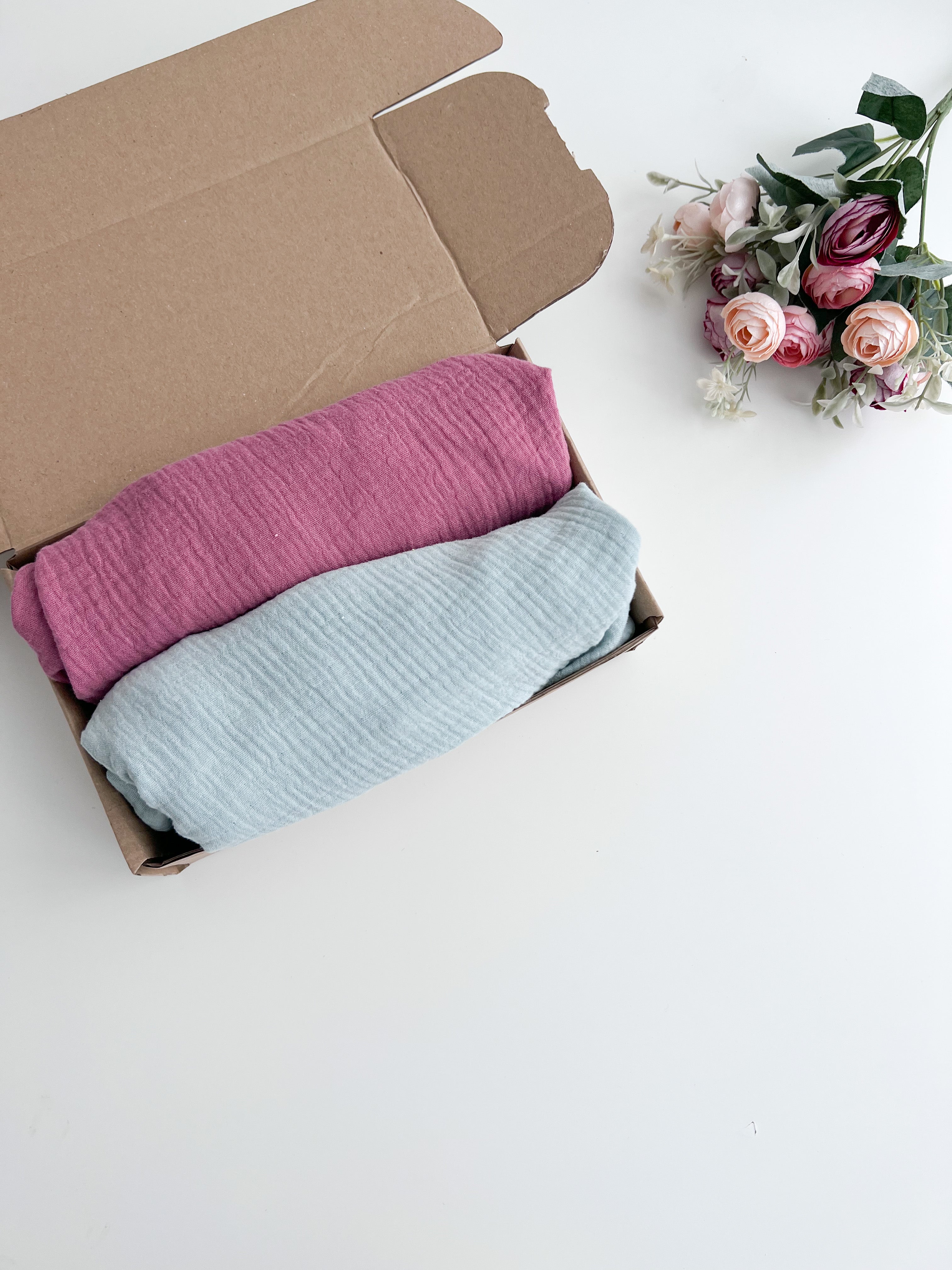 Crib Sheets - Red | Eucalyptus