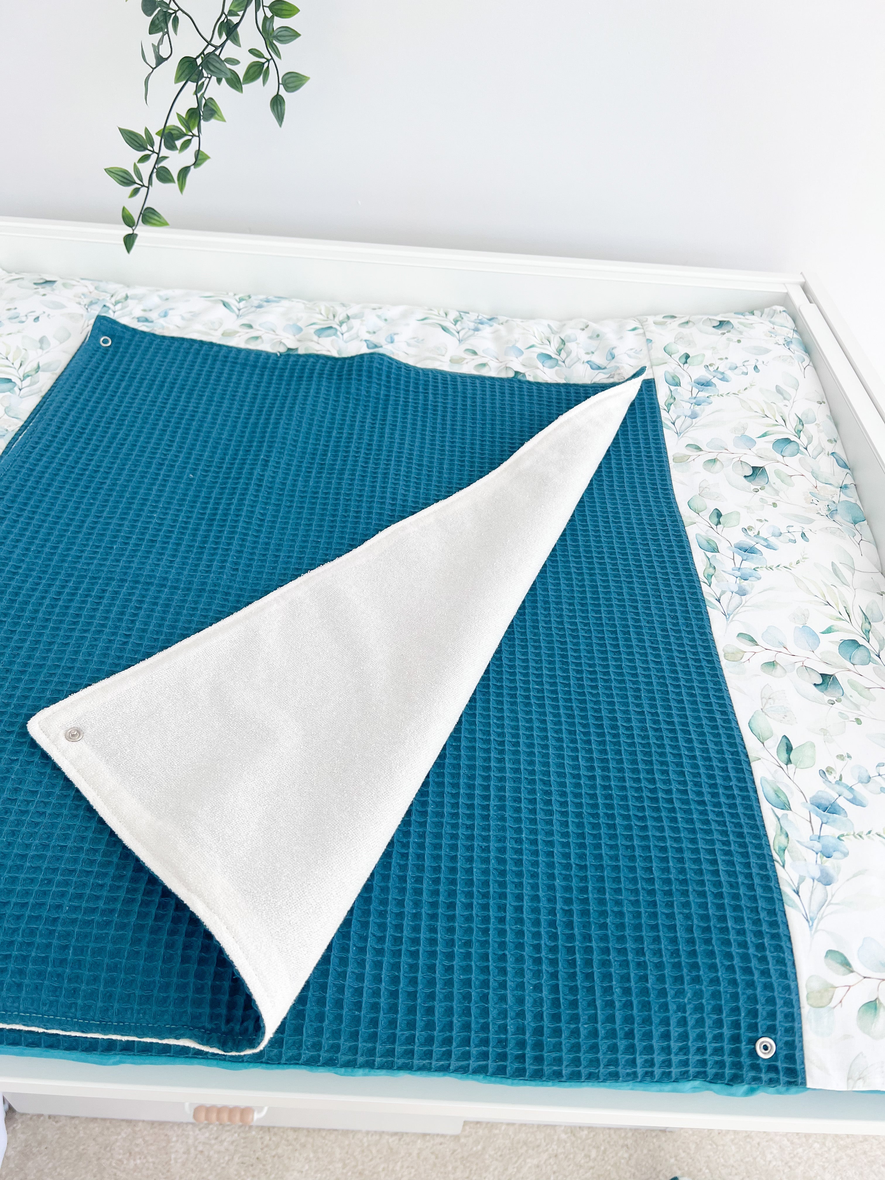 Cotton changing pad - Dark eucalyptus