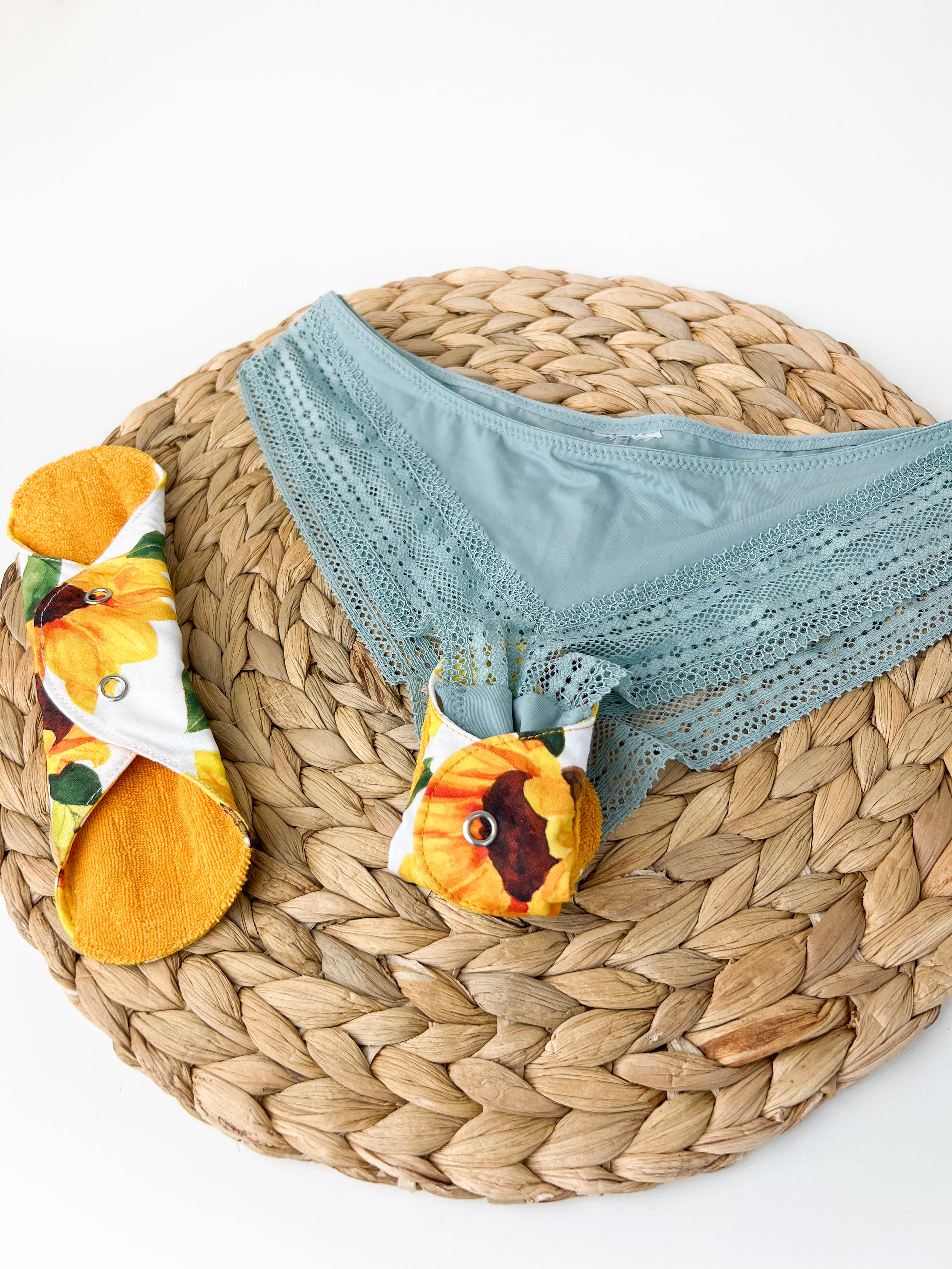 Menstrual cloth pads