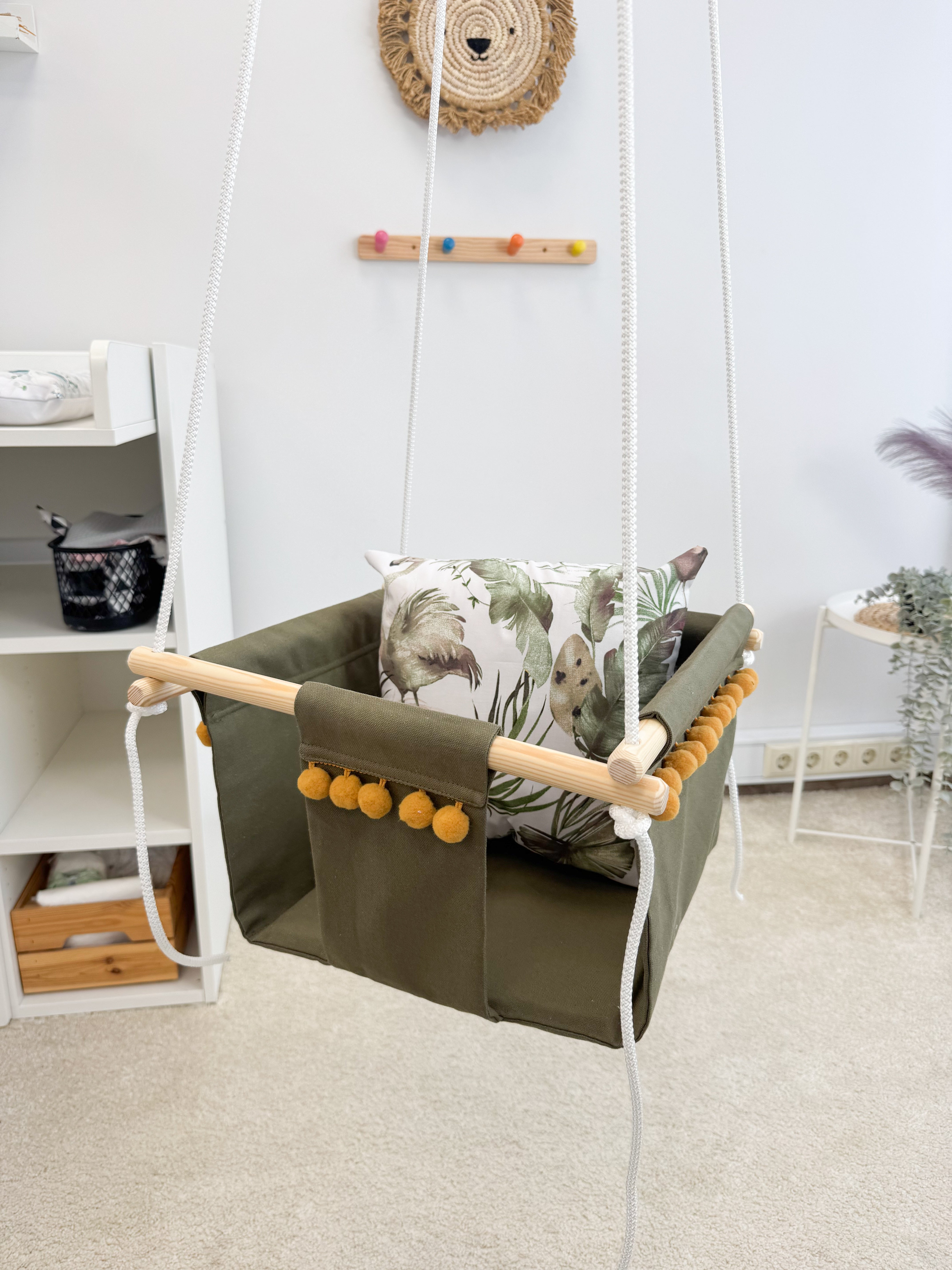 Klasiskās šūpoles "Lapas"