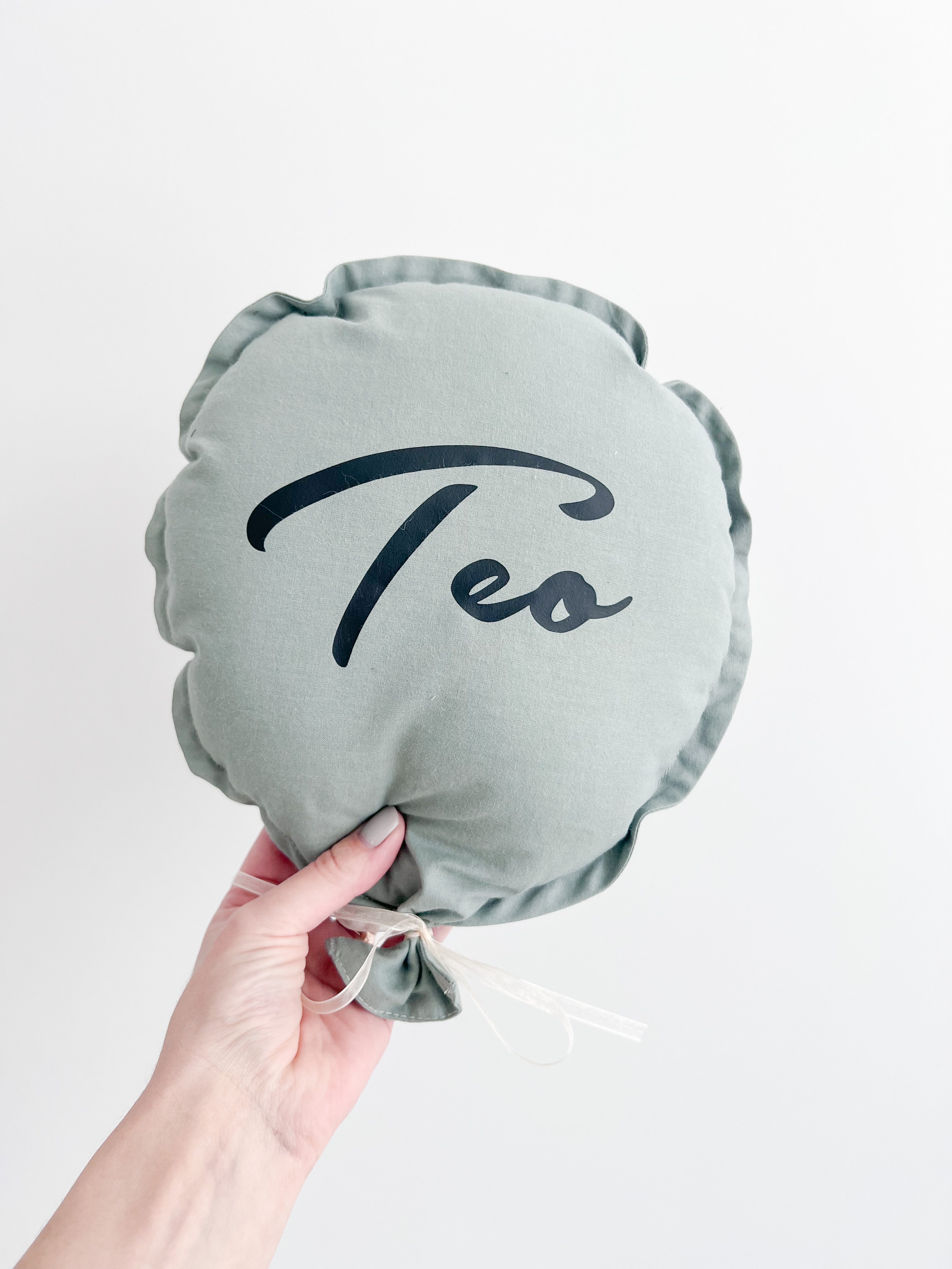 Balloon cushion wall decoration