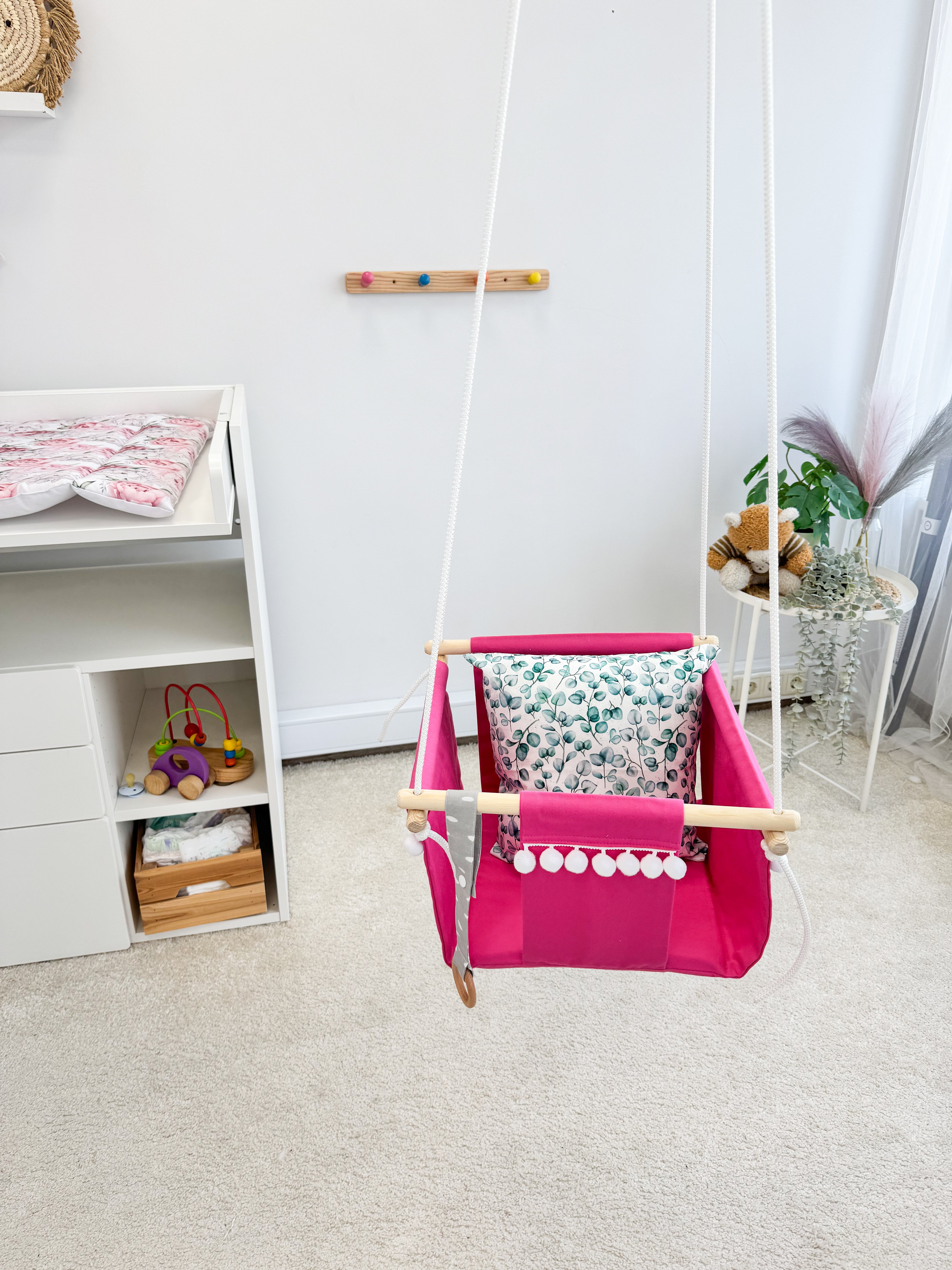 Pink Swing "Eucalyptus"