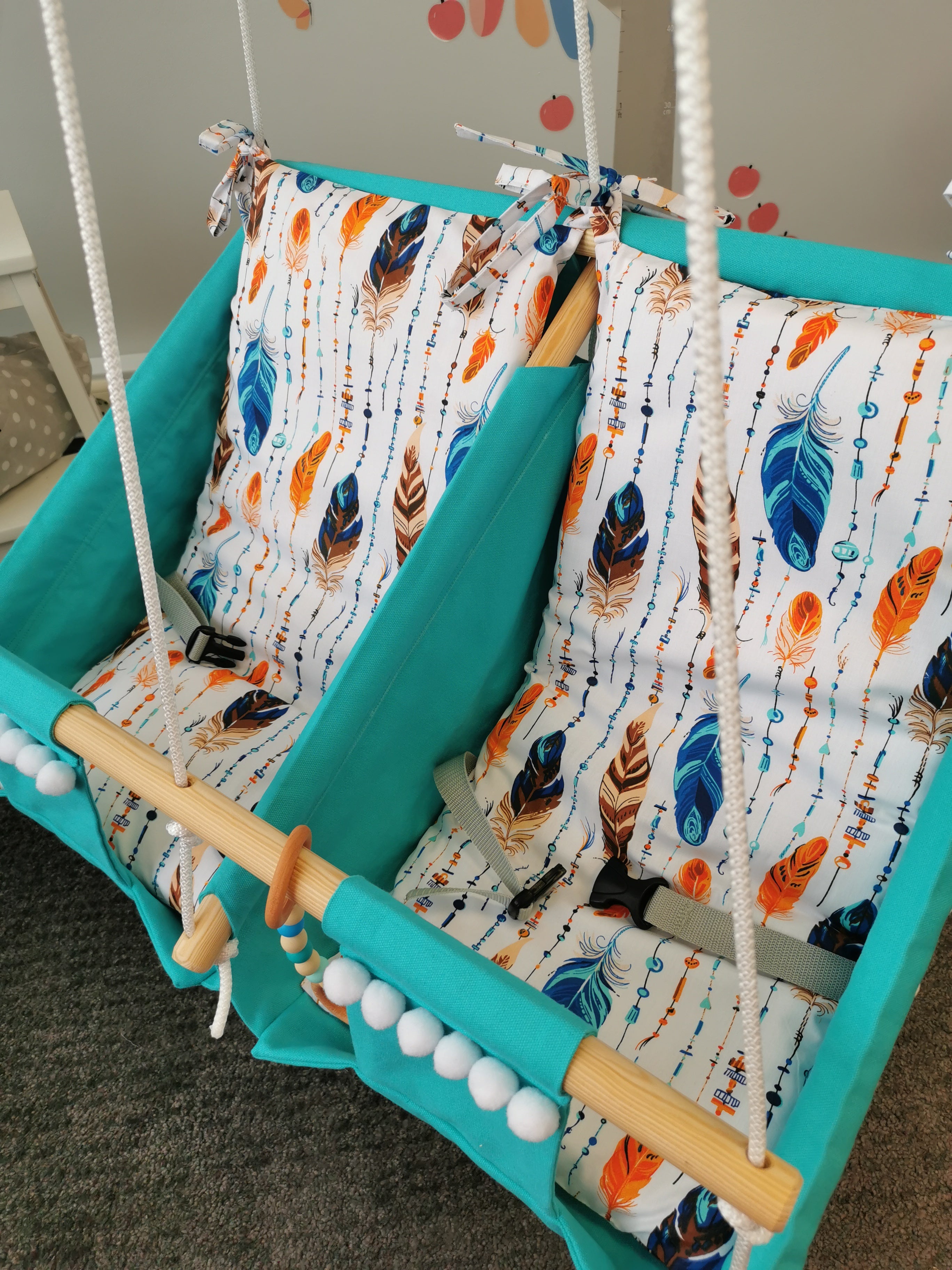 Dvīņu šūpulis "Spalvas"