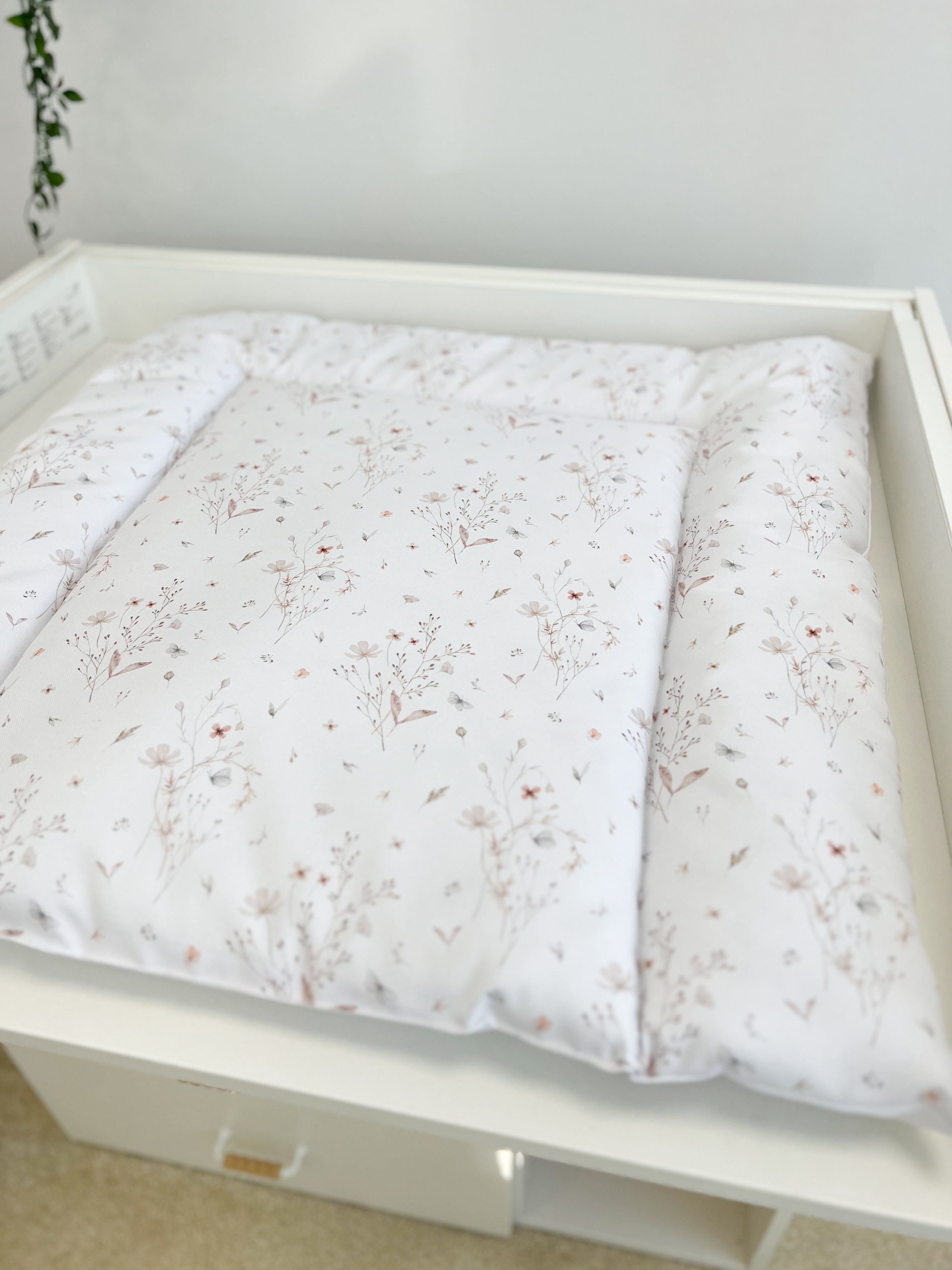 Waterproof changing pad - MEADOW 70 x 72 cm