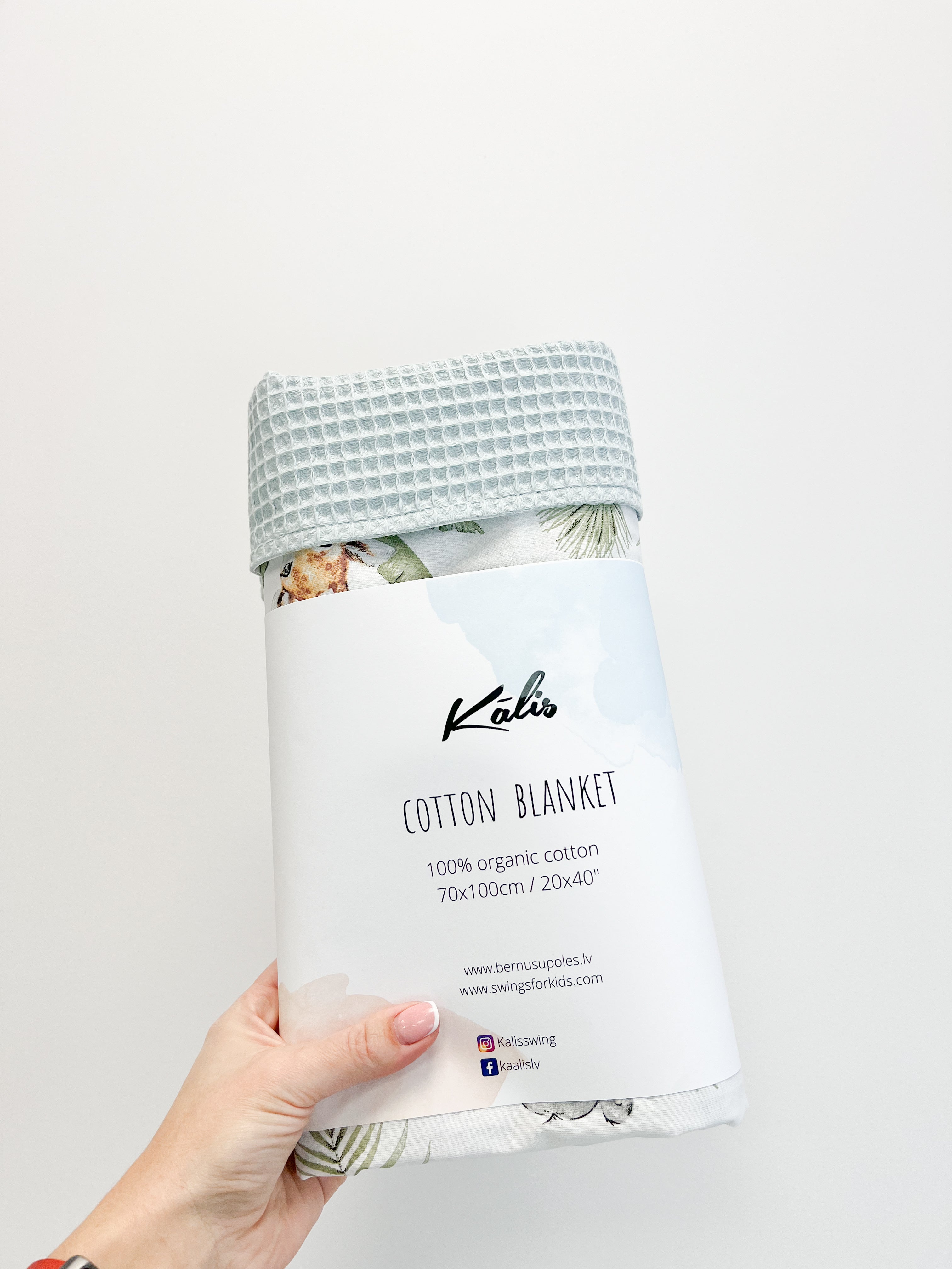 Cotton changing pad - Safari with light sage green