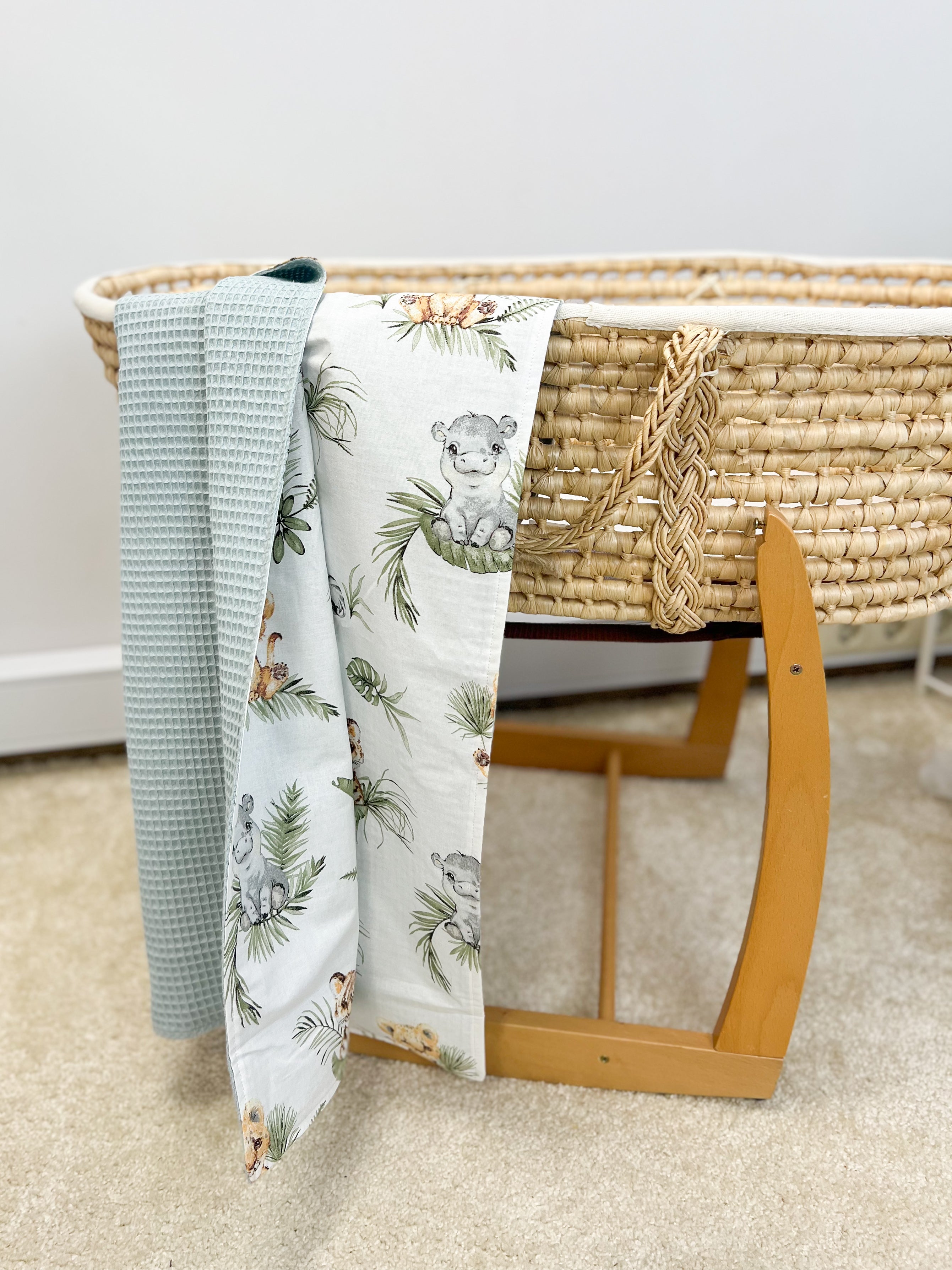 Cotton changing pad - Safari with light sage green