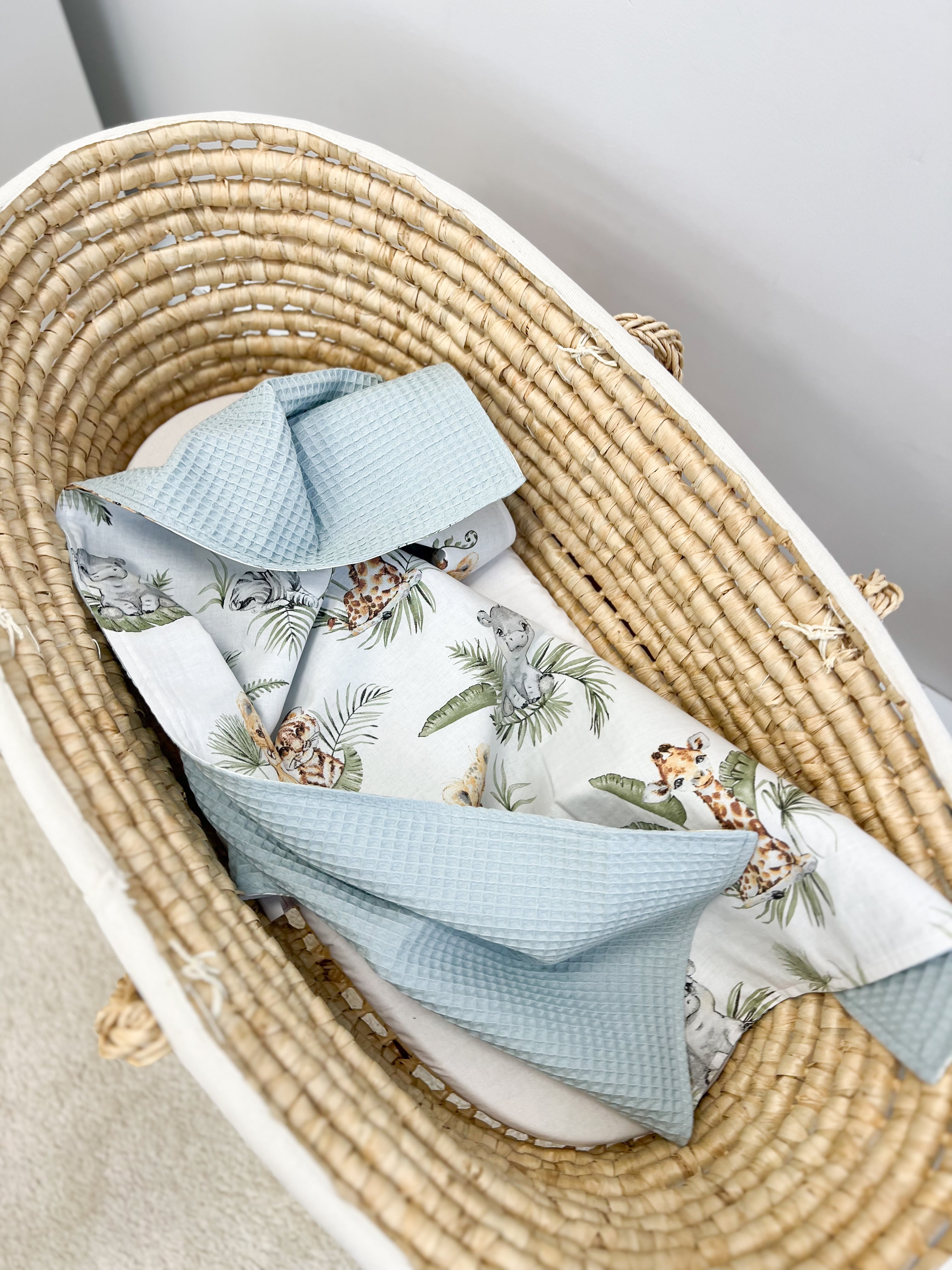 Cotton changing pad - Safari with light sage green