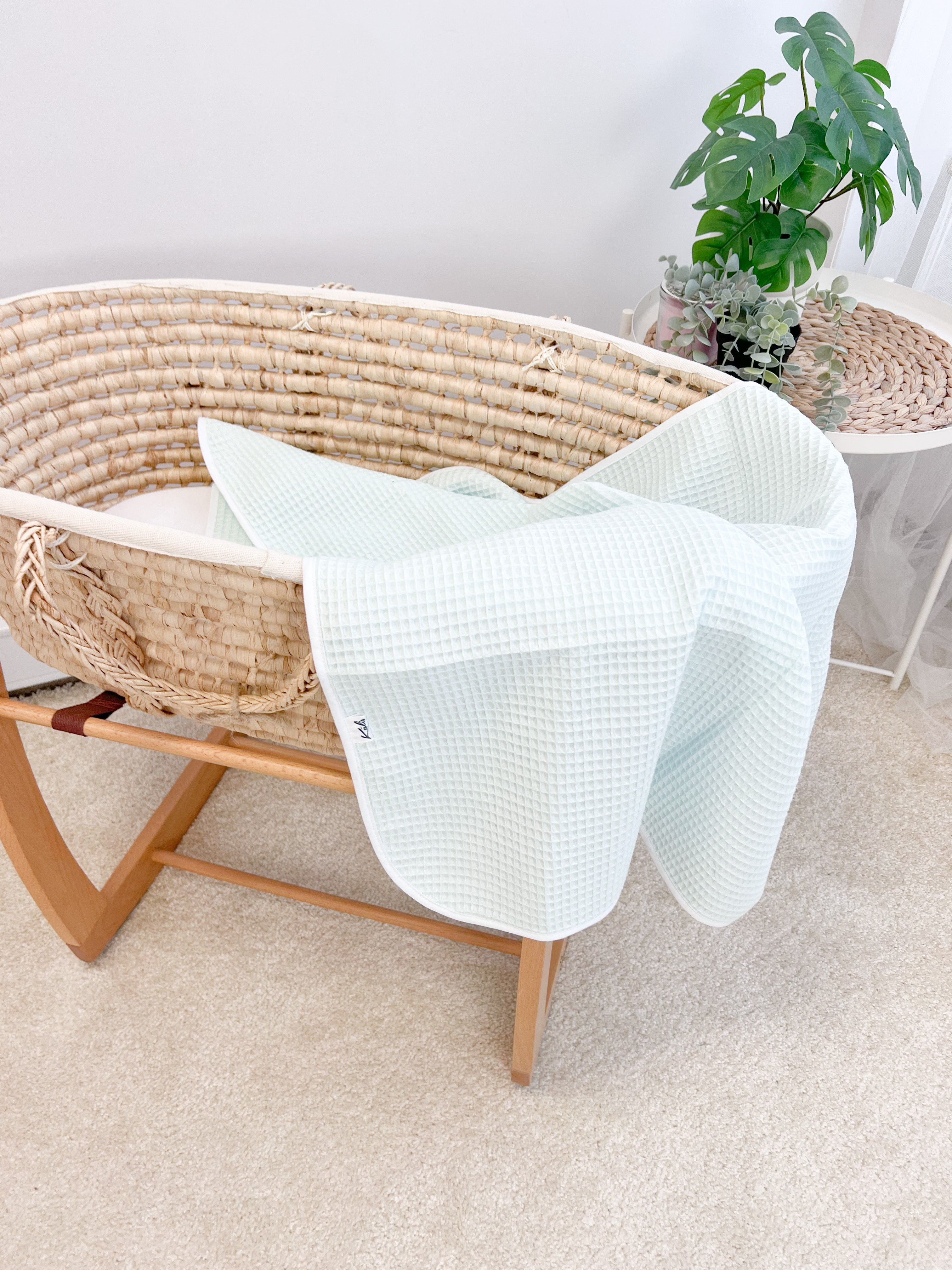 Cotton blanket "Eucalyptus Mint"