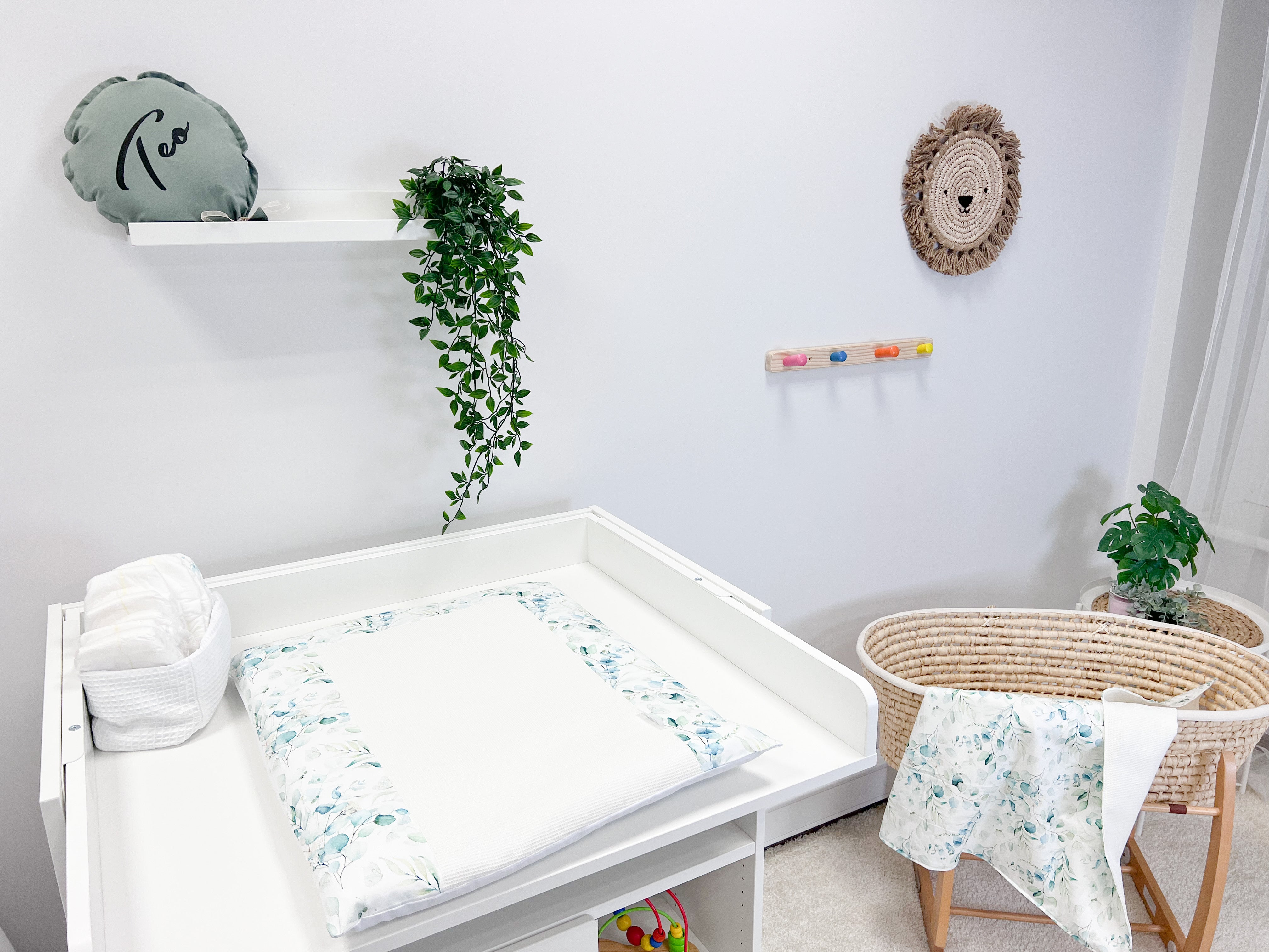 Cotton changing pad - White eucalyptus