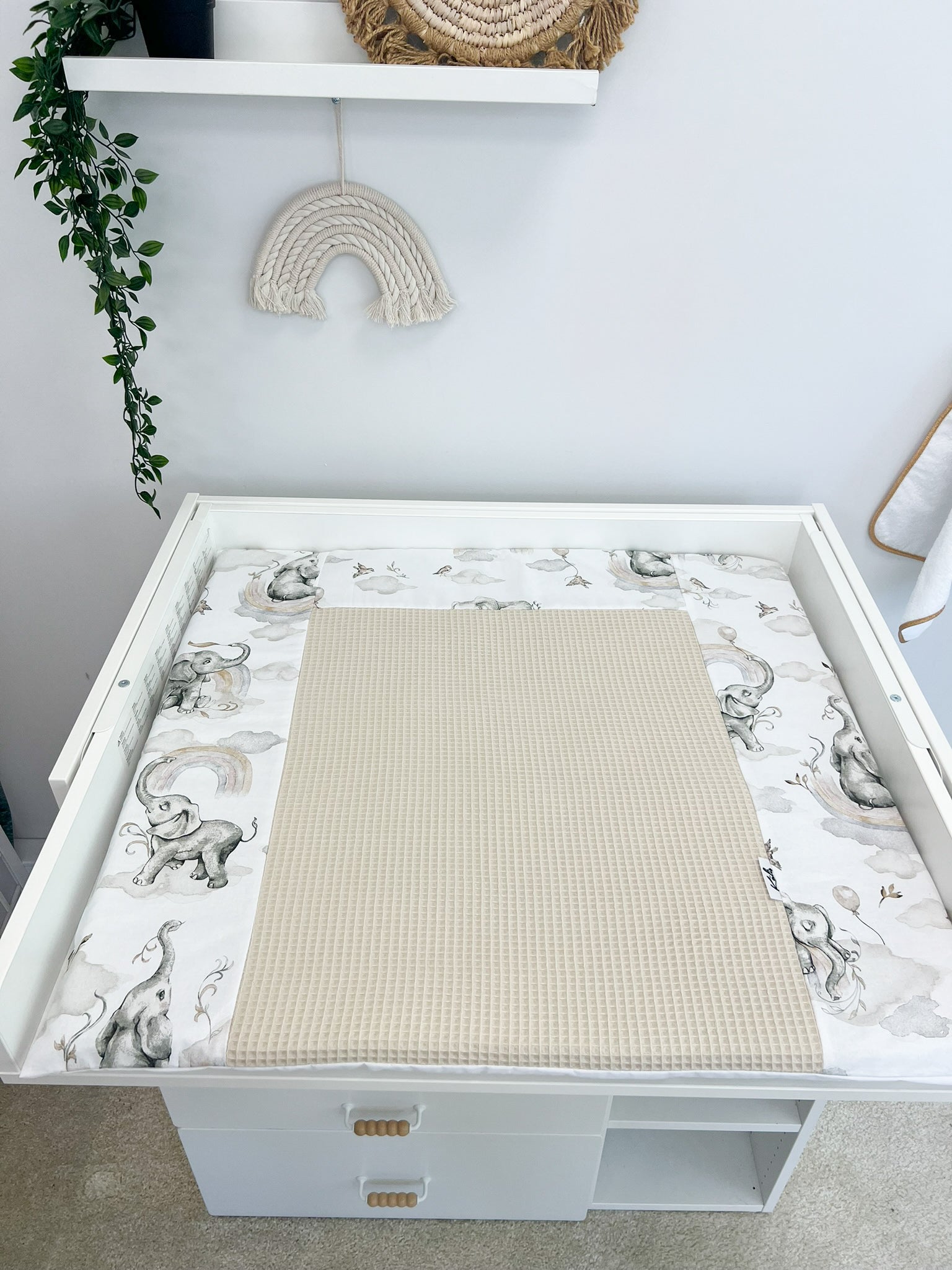 Cotton changing pad - Elephants