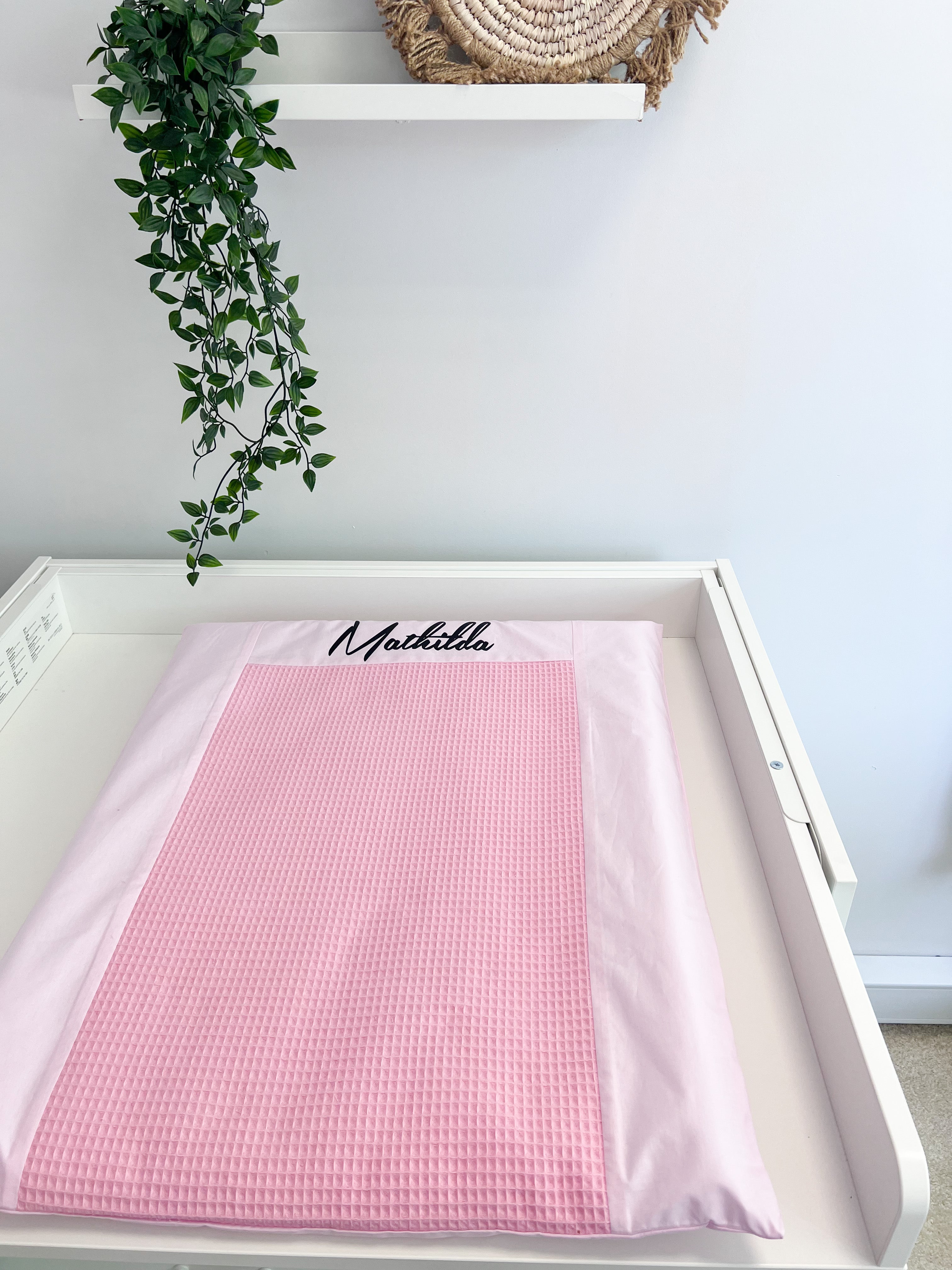 Cotton changing pad - solid pink