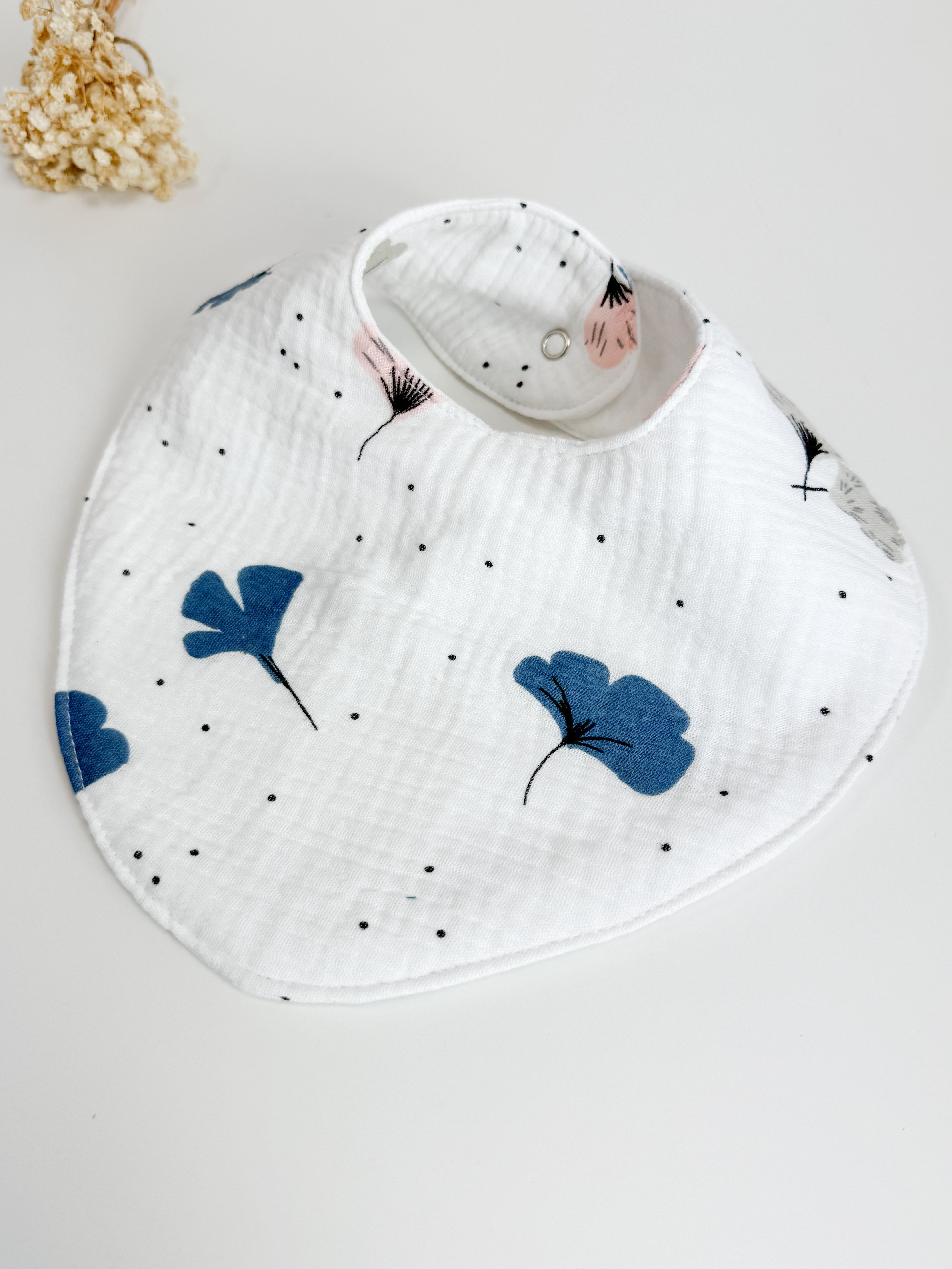 Muslina lacīte ar puķi