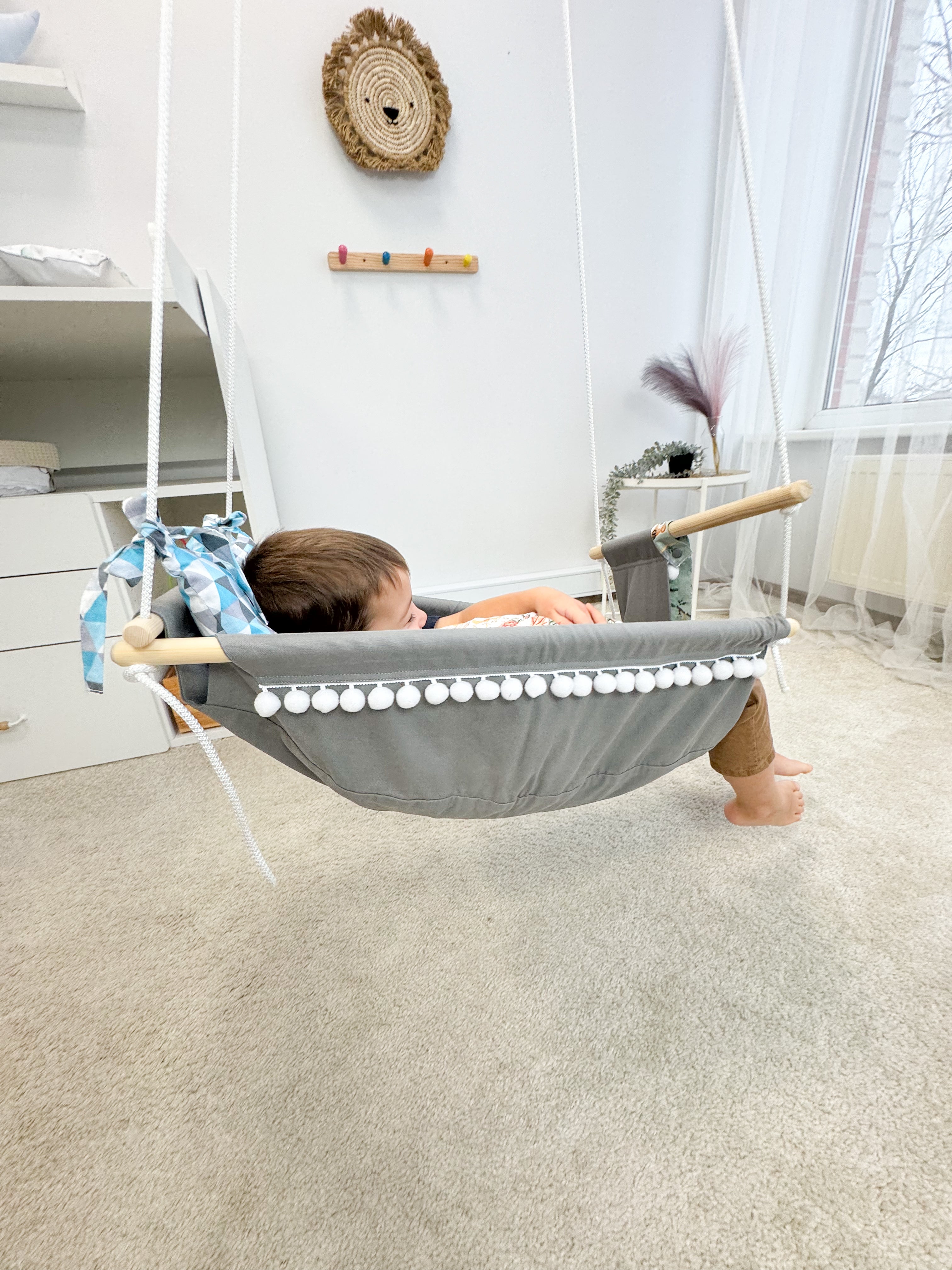 Pelēks šūpulis "Zili trīstūrīši"