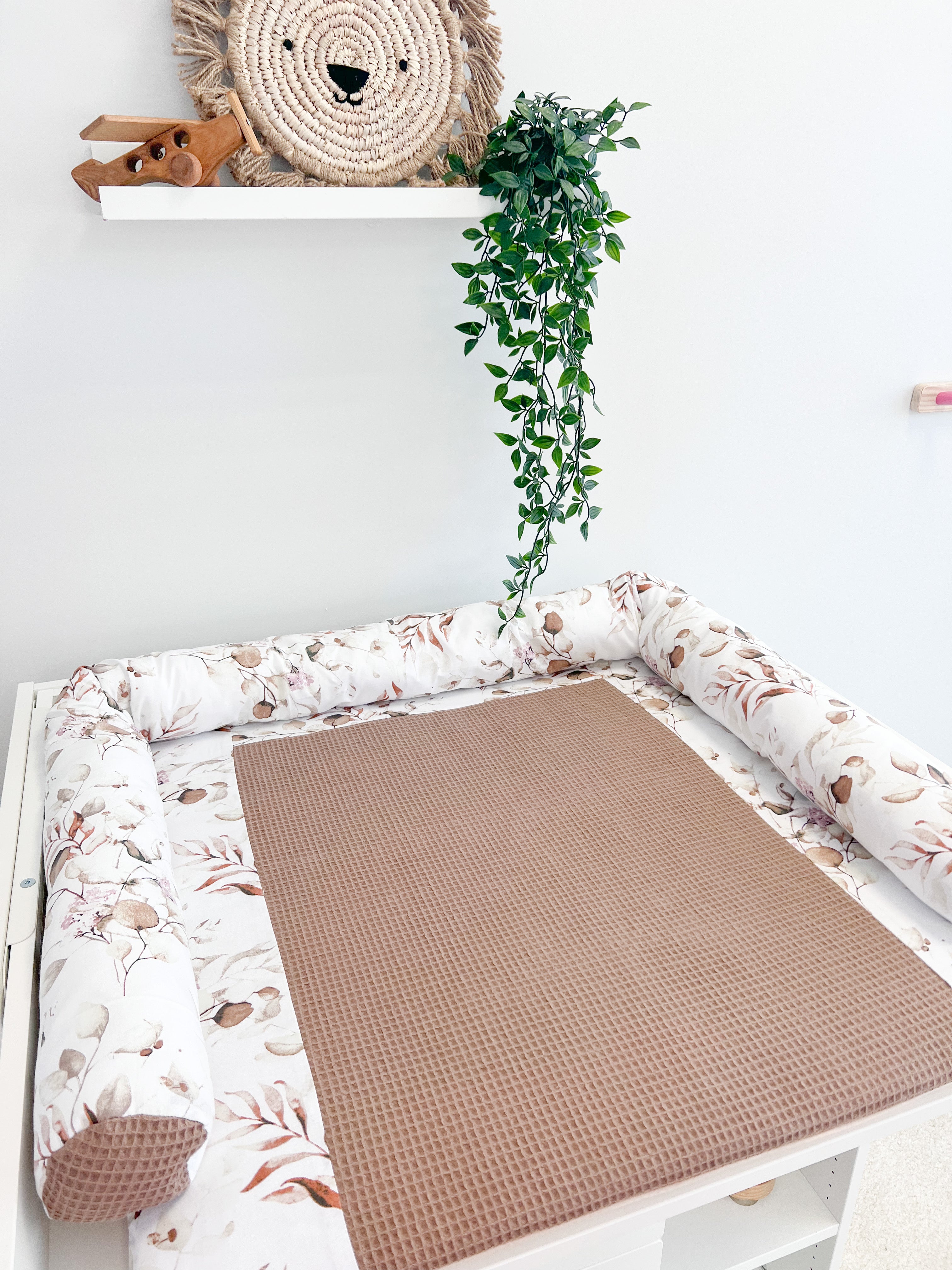 Cotton changing pad - Brown eucalyptus