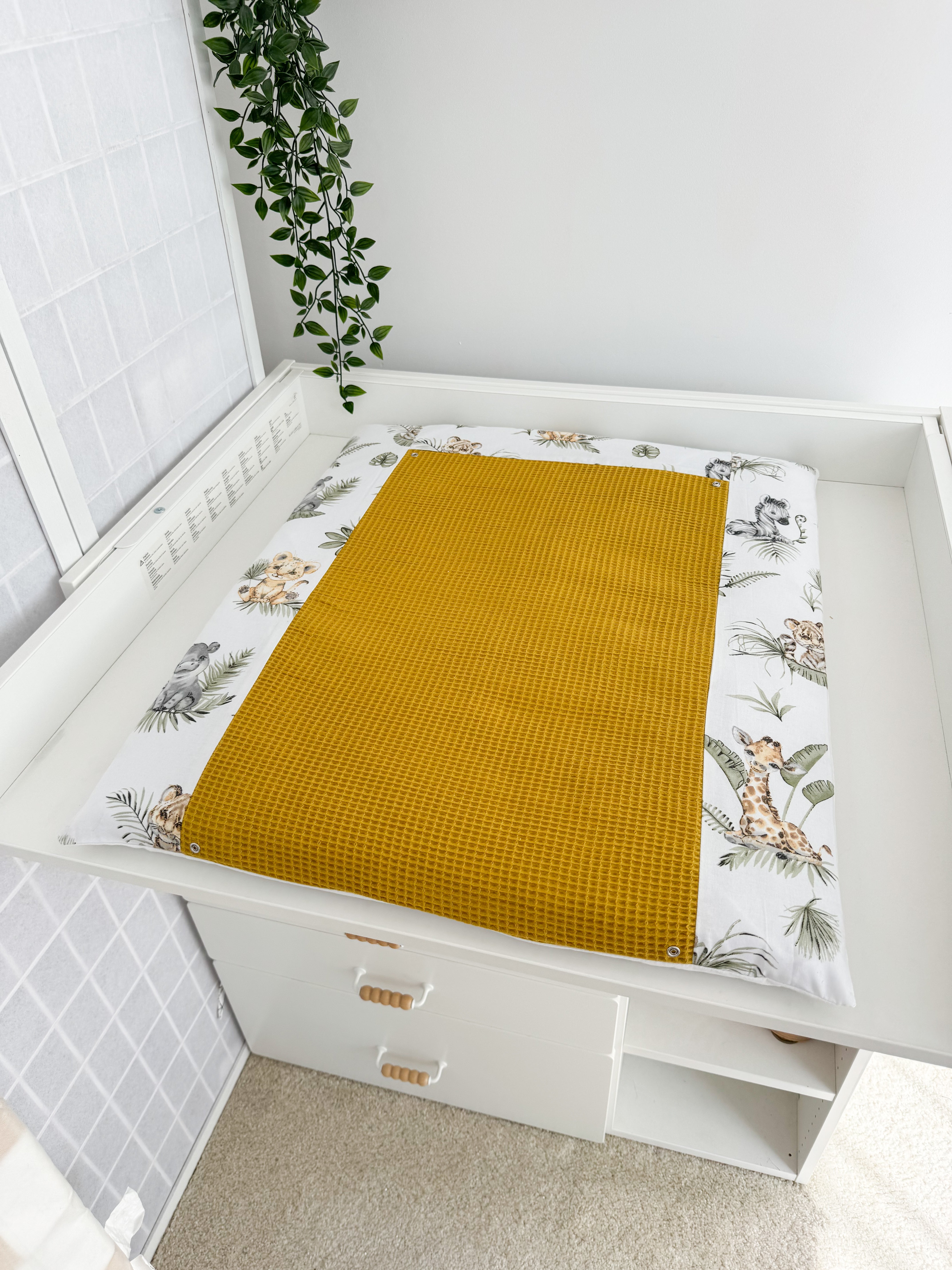 Cotton changing pad - Safari with mustard yellow