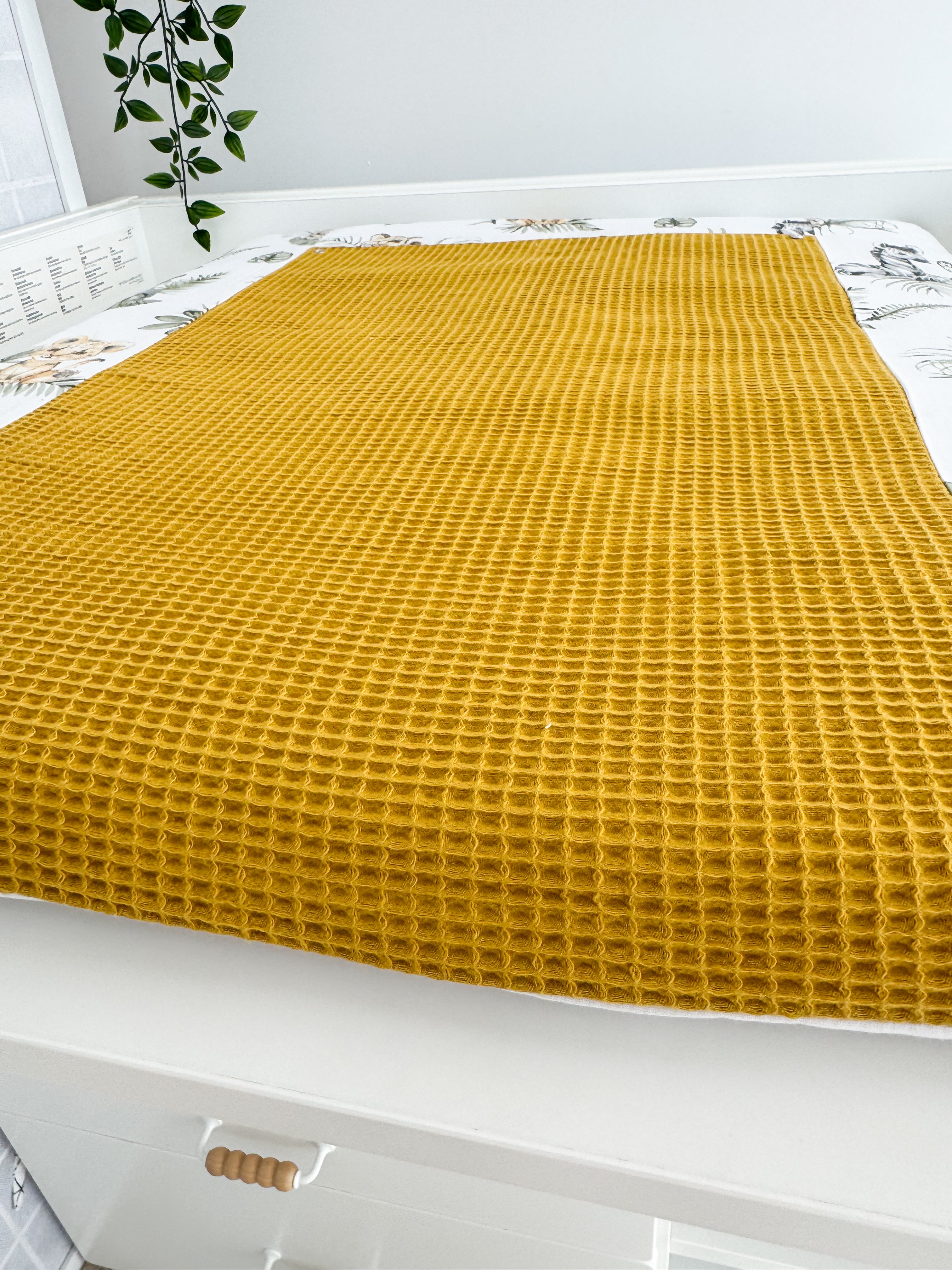Cotton changing pad - Safari with mustard yellow