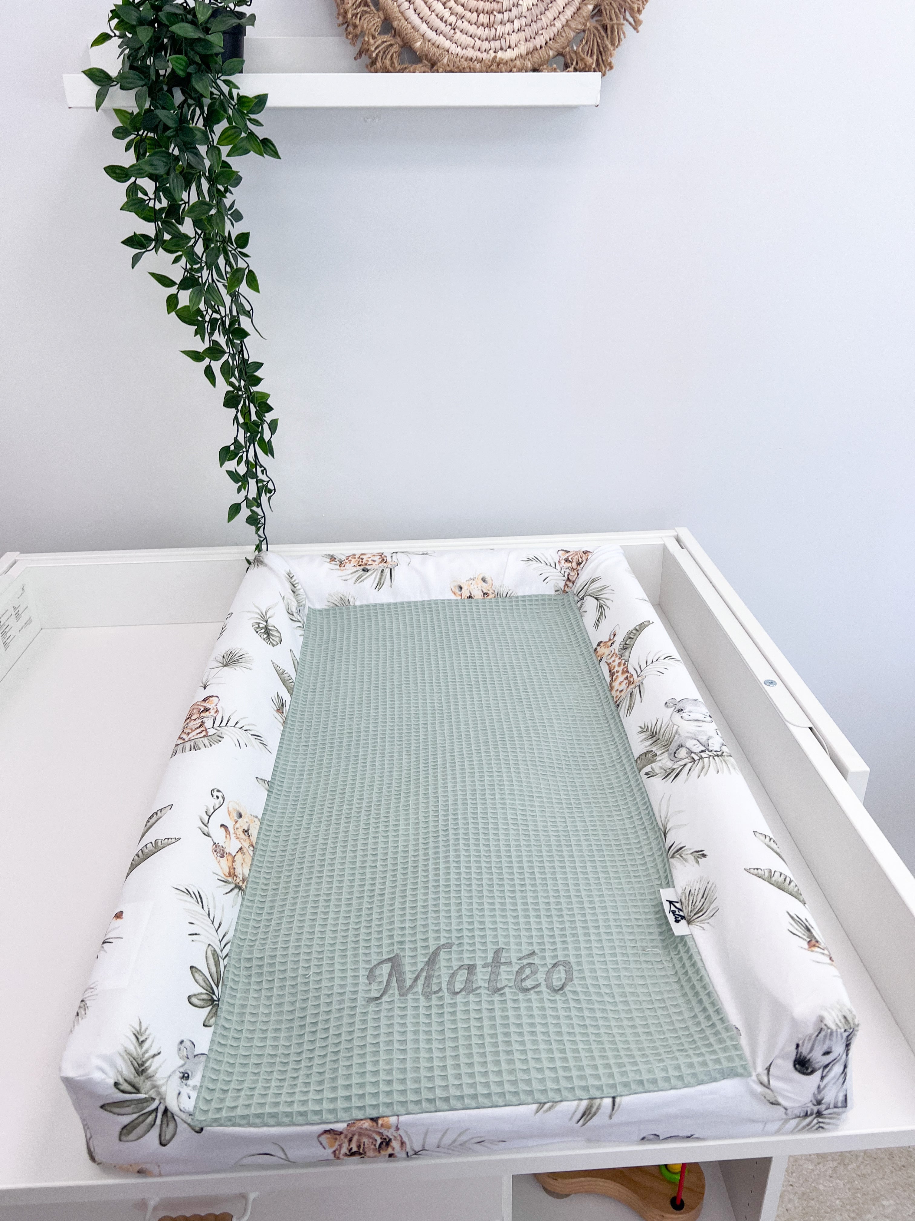 Changing pad cover -Safari