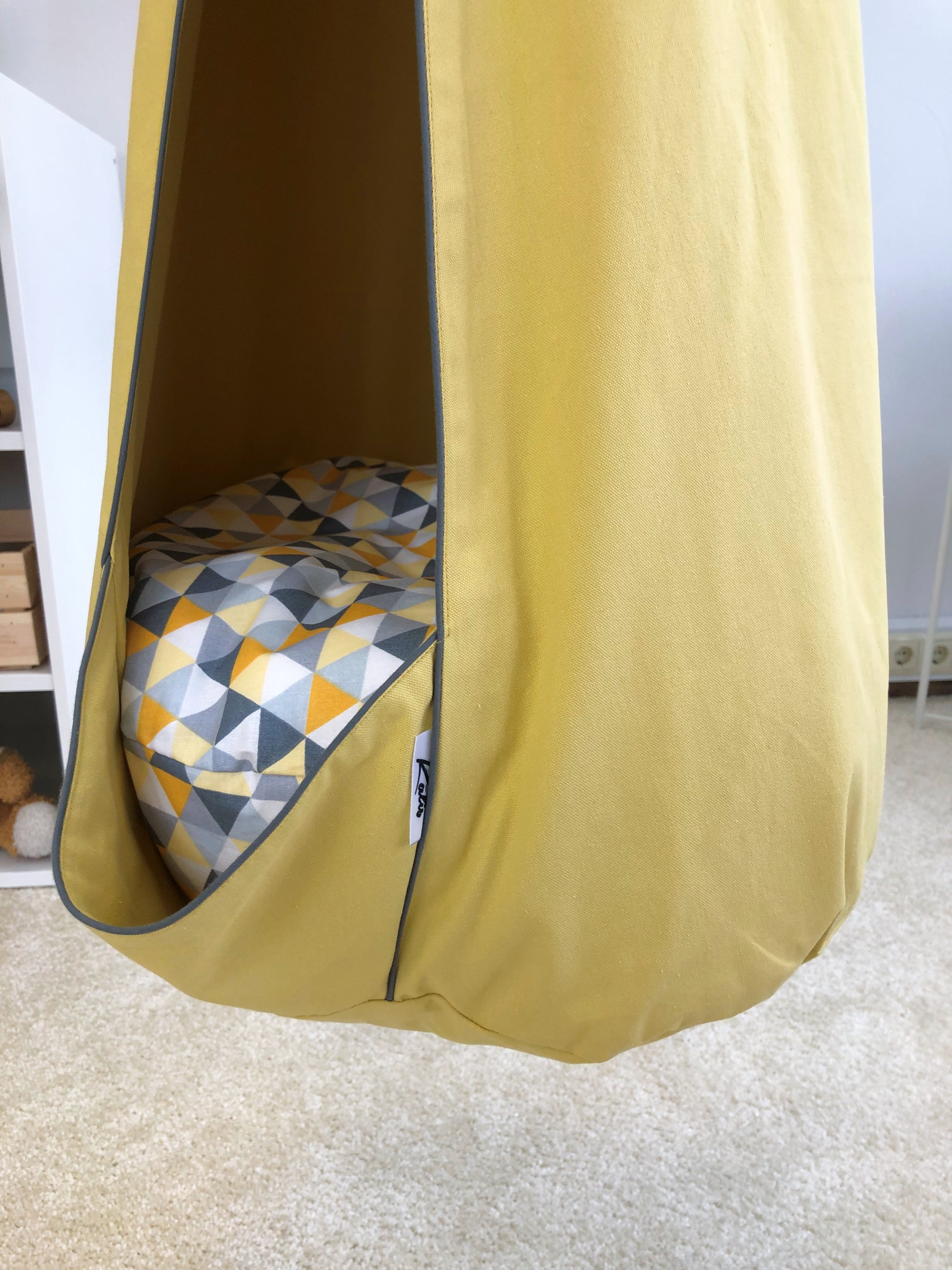 Cocoon "Triangles"