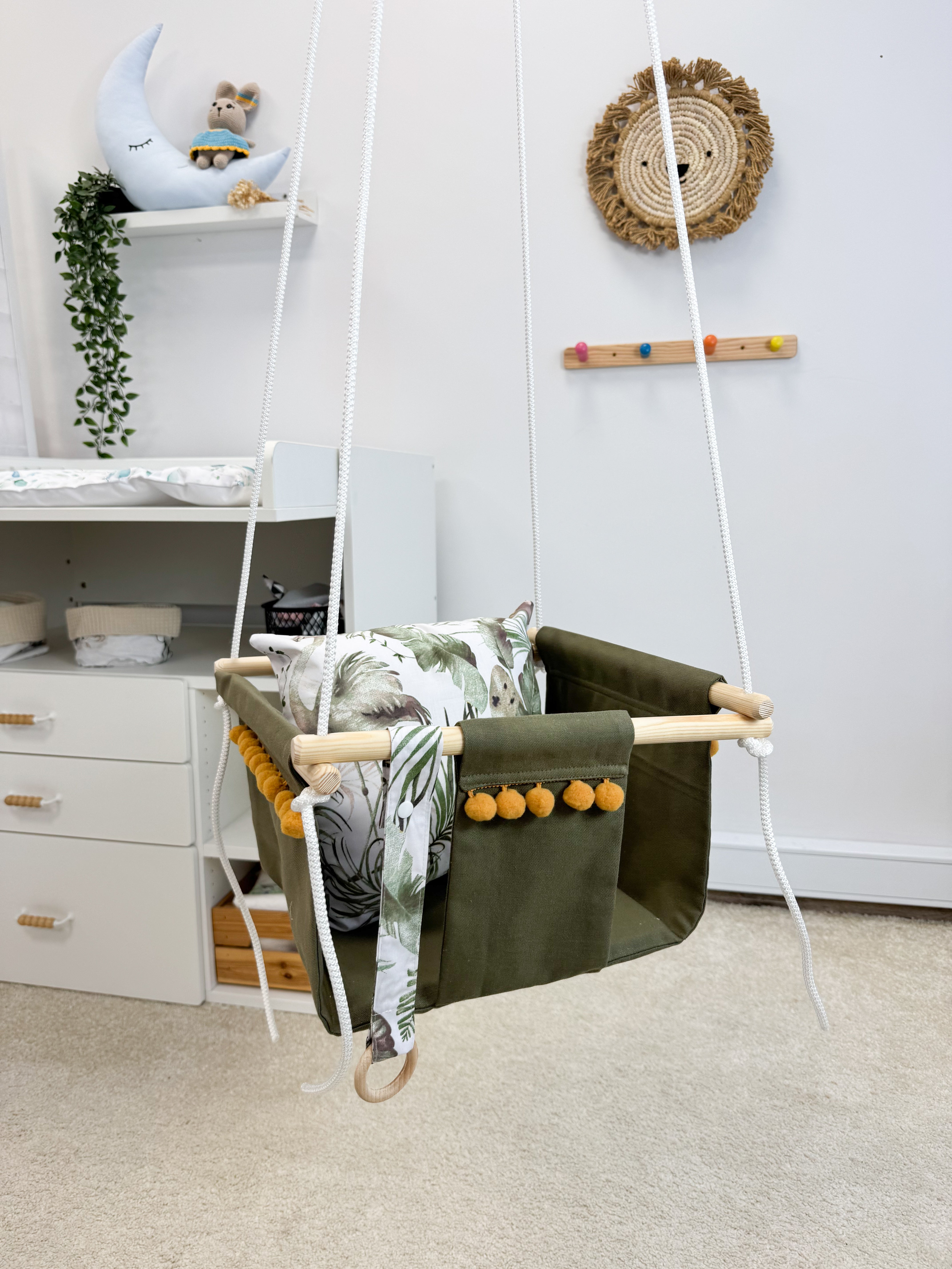 Klasiskās šūpoles "Lapas"