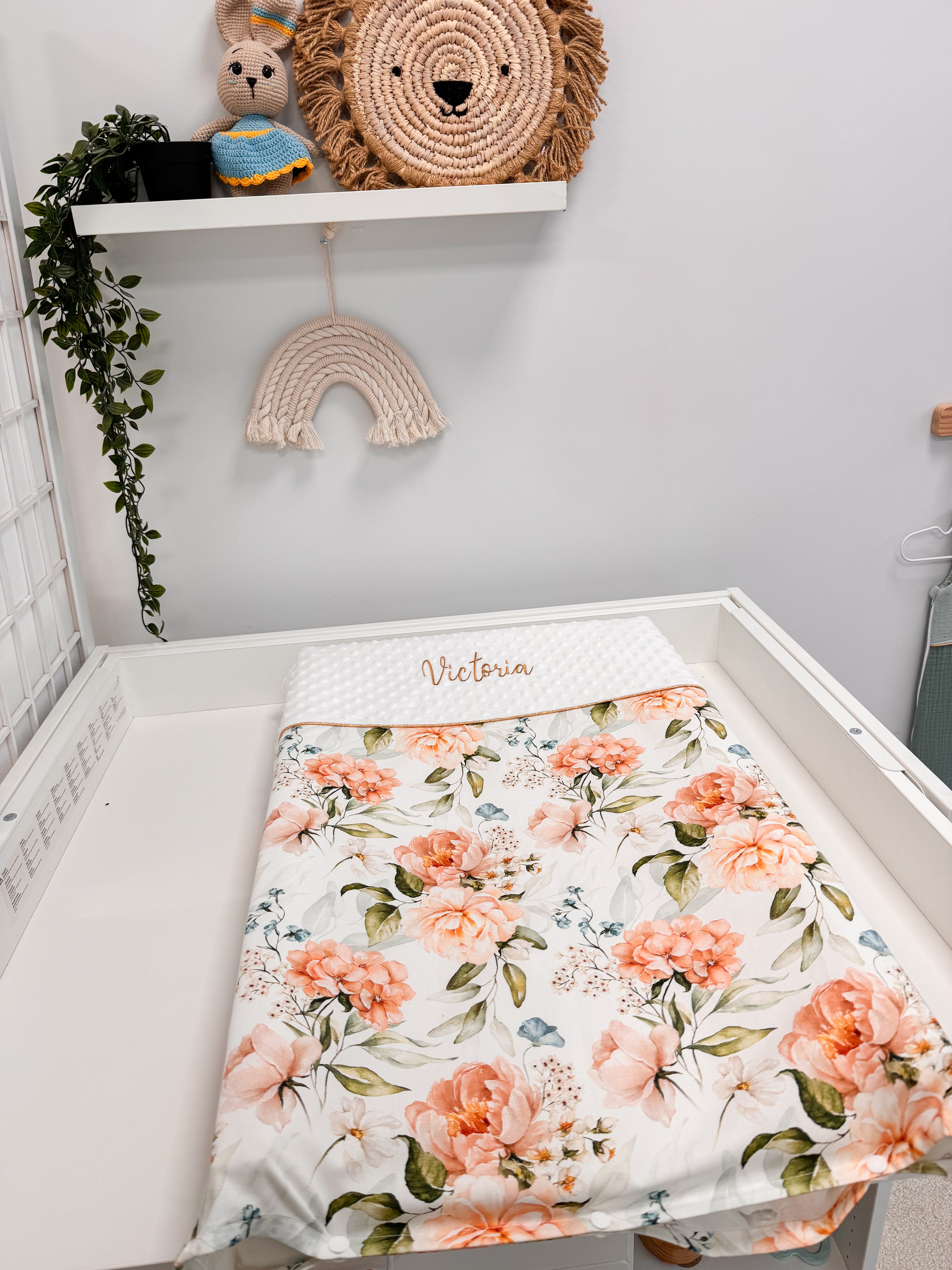 Changing pad cover - Peonies