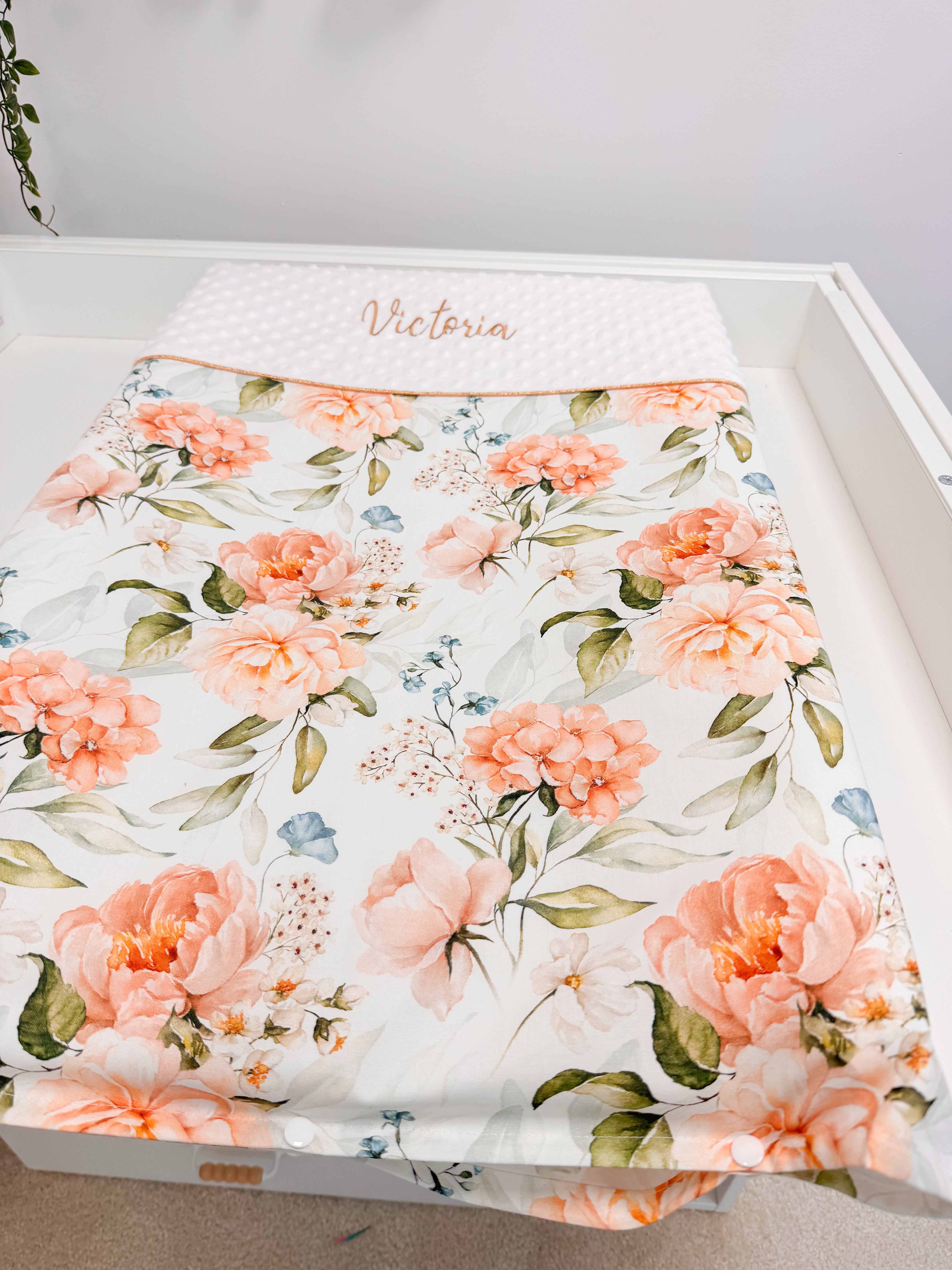 Changing pad cover - Peonies