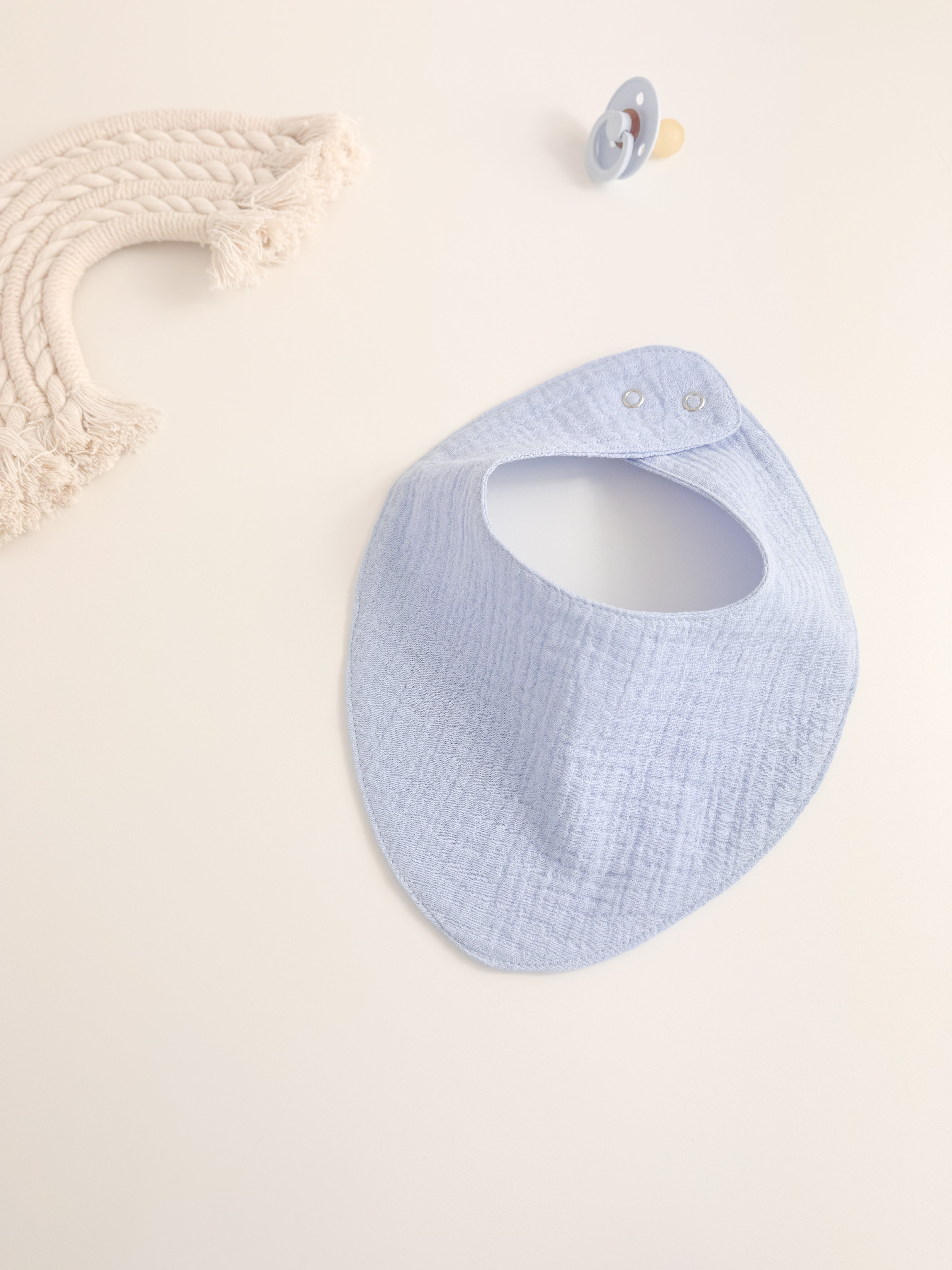 Muslin bibs for baby