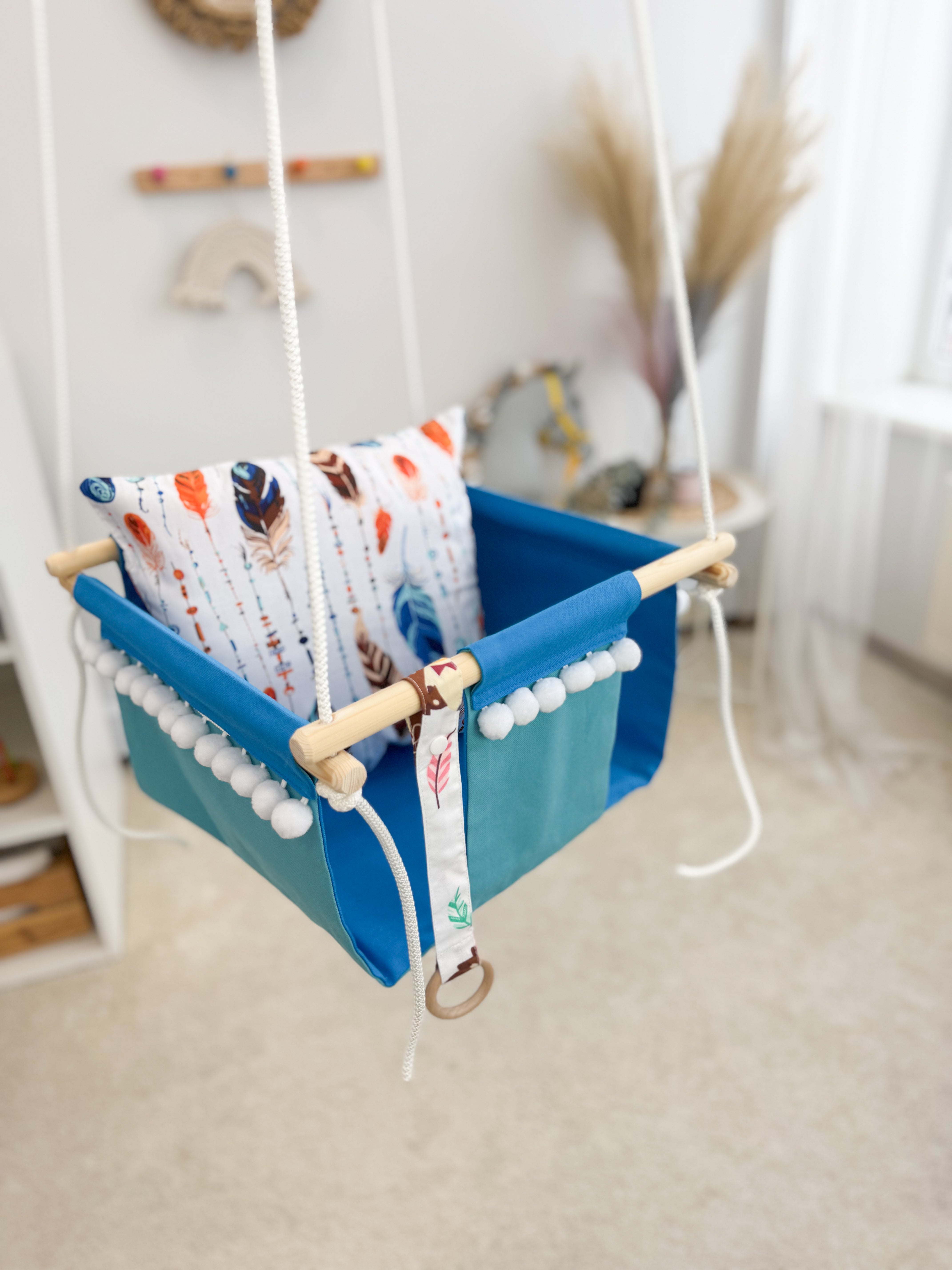 Beige Swing "Feather"