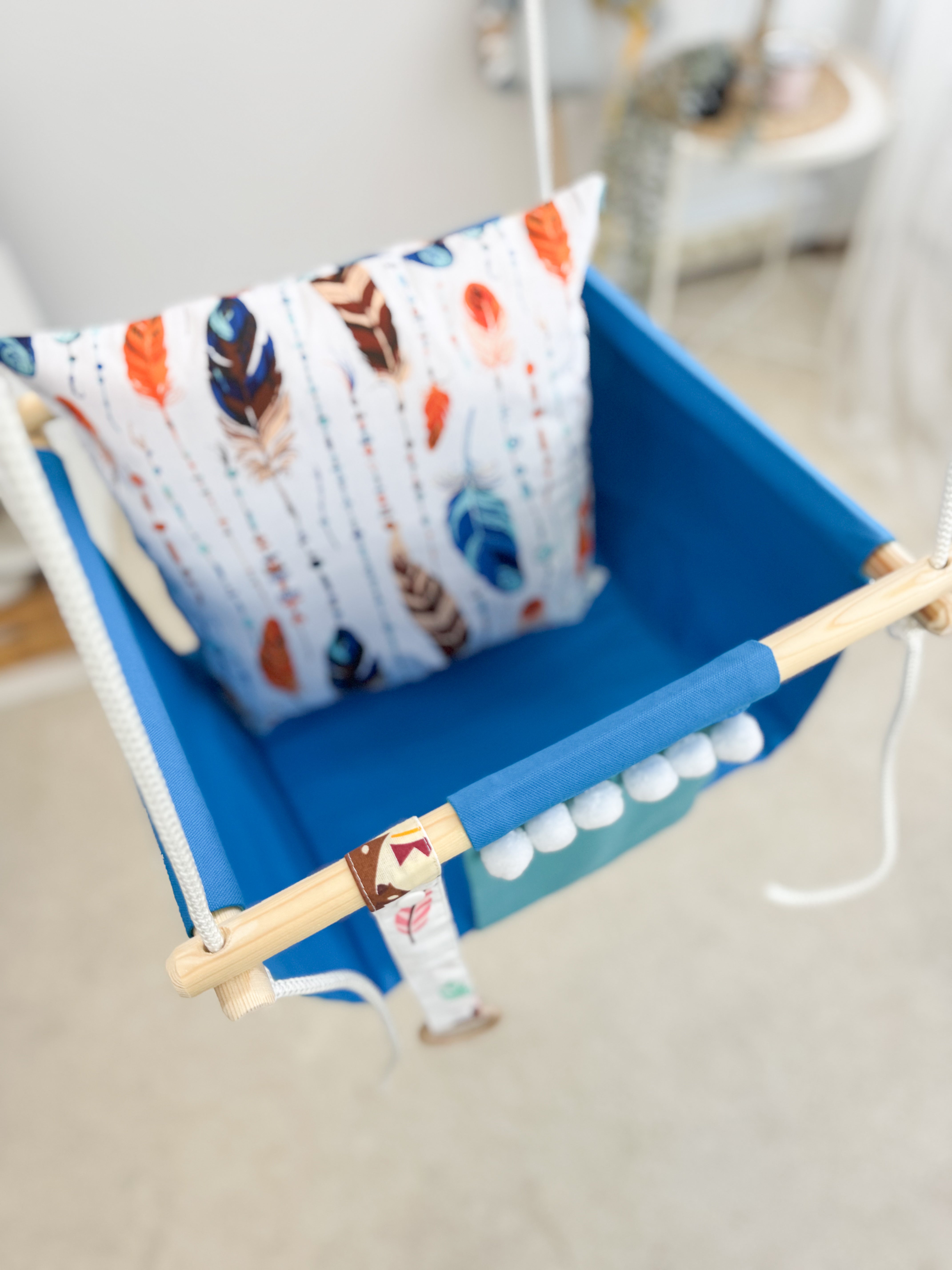 Beige Swing "Feather"