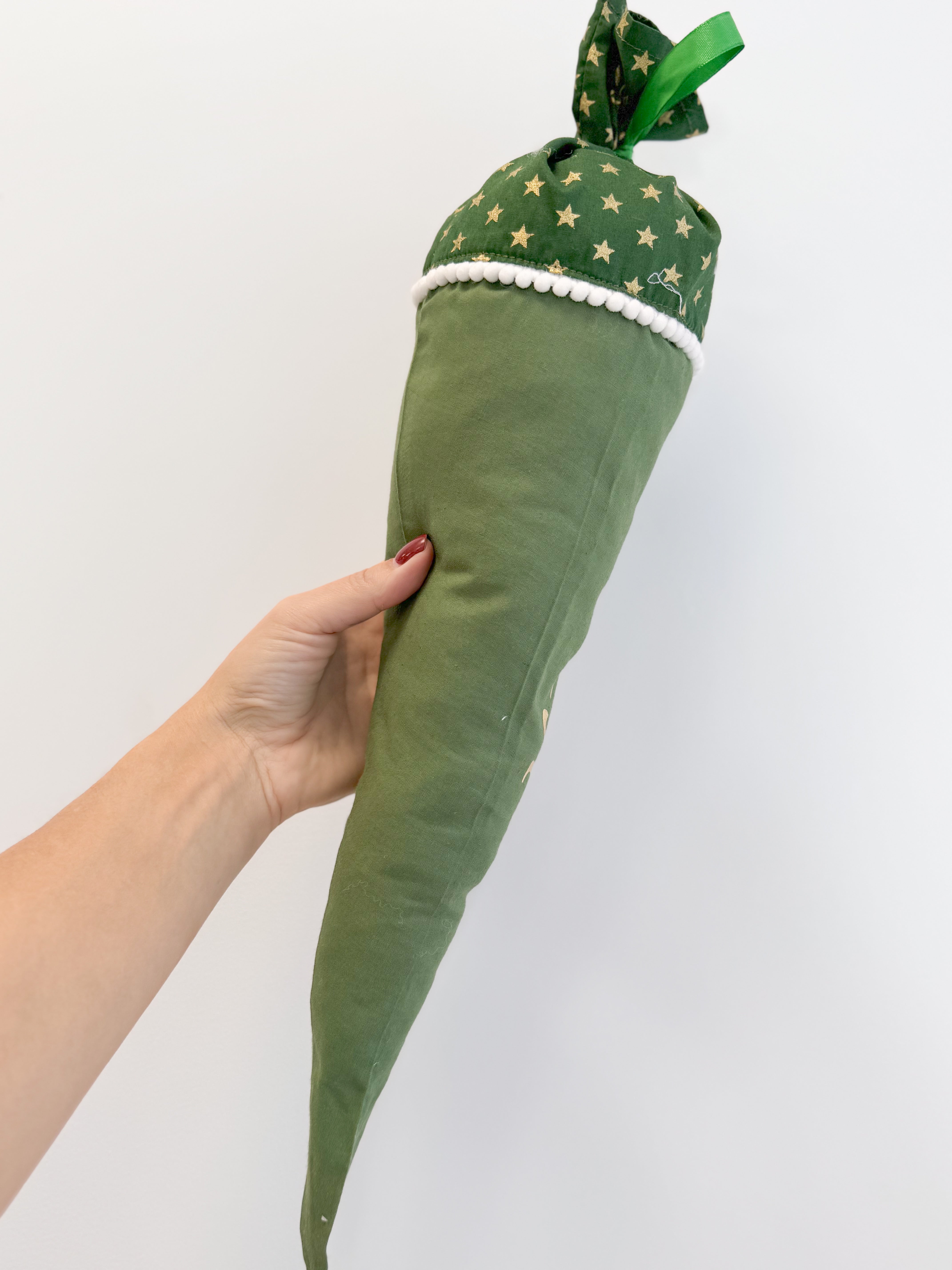 Christmas candy cone -Green stars