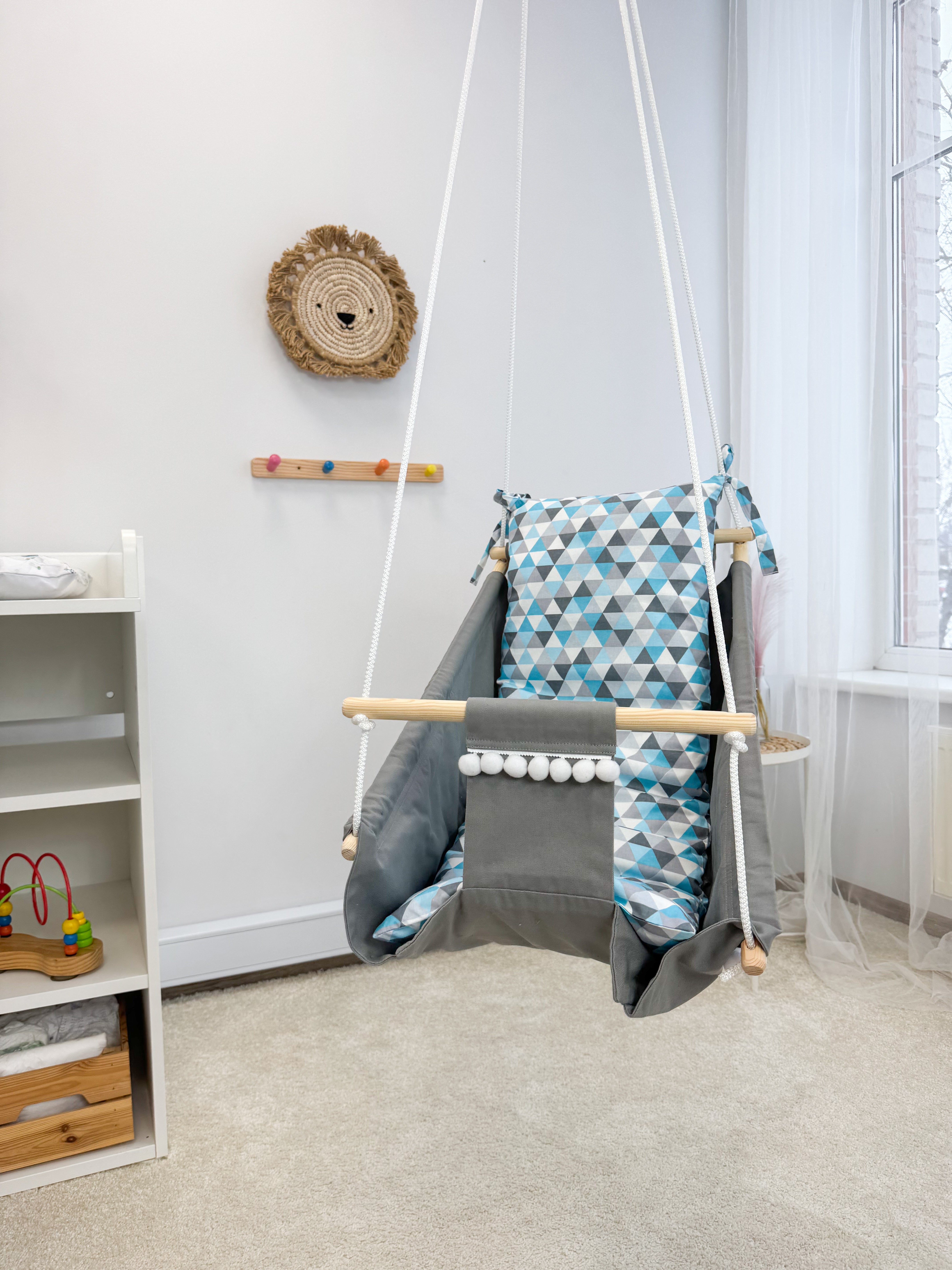 Pelēks šūpulis "Zili trīstūrīši"