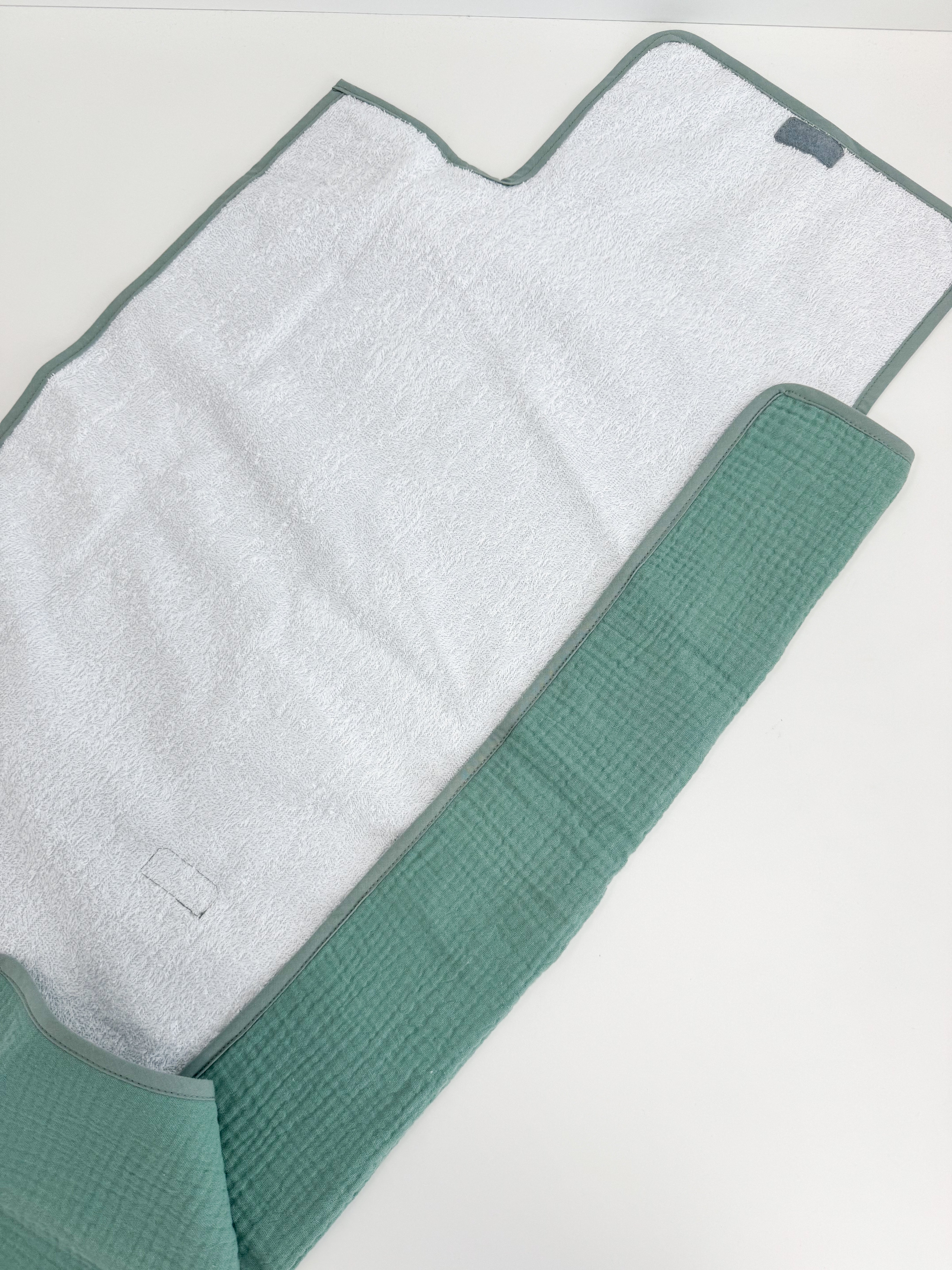 Travel changing sheet - Sage green