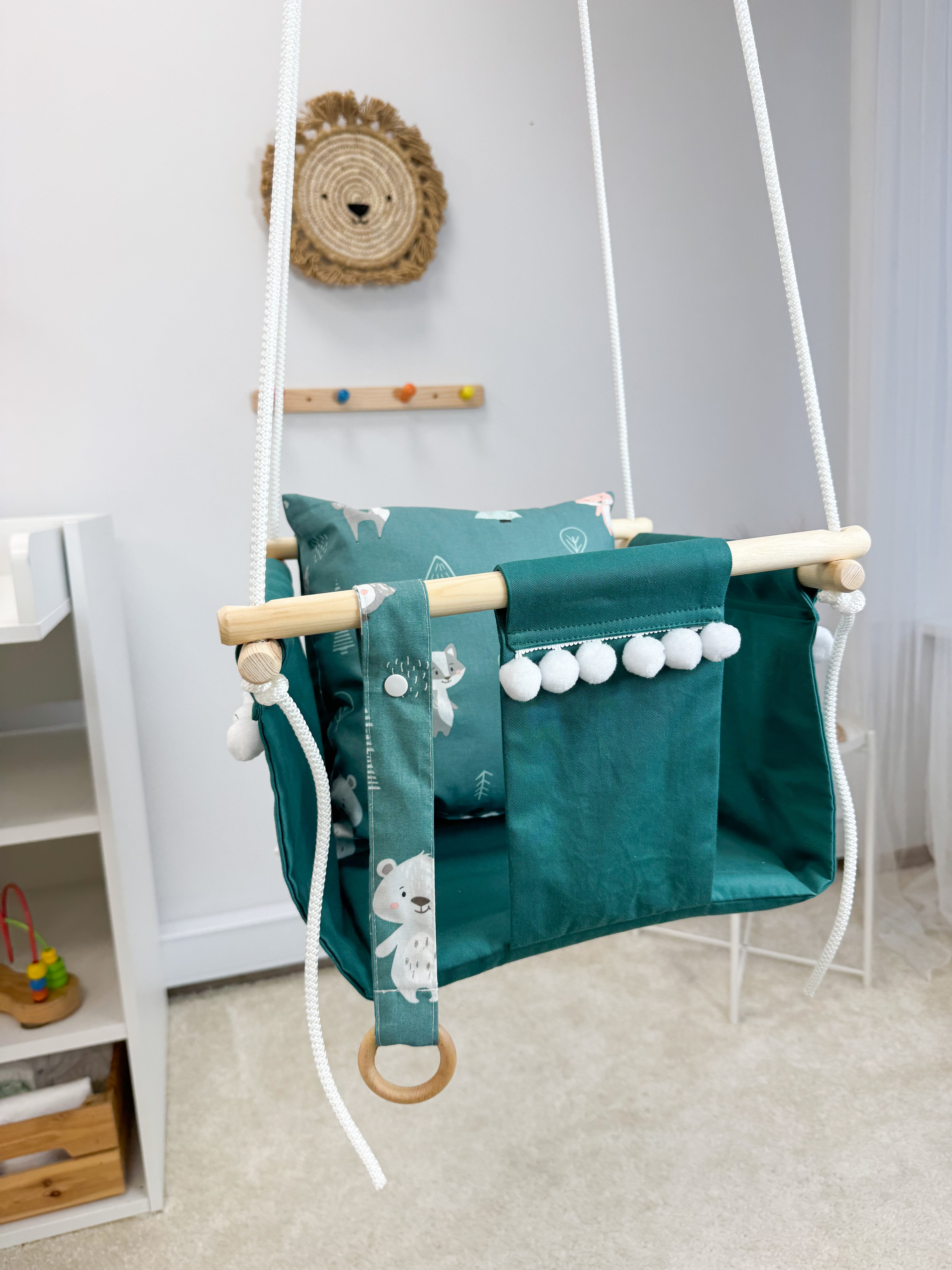 Klasiskās šūpoles "Zvēriņi"